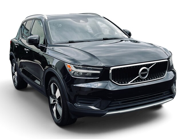 2020 Volvo XC40 Momentum SUV