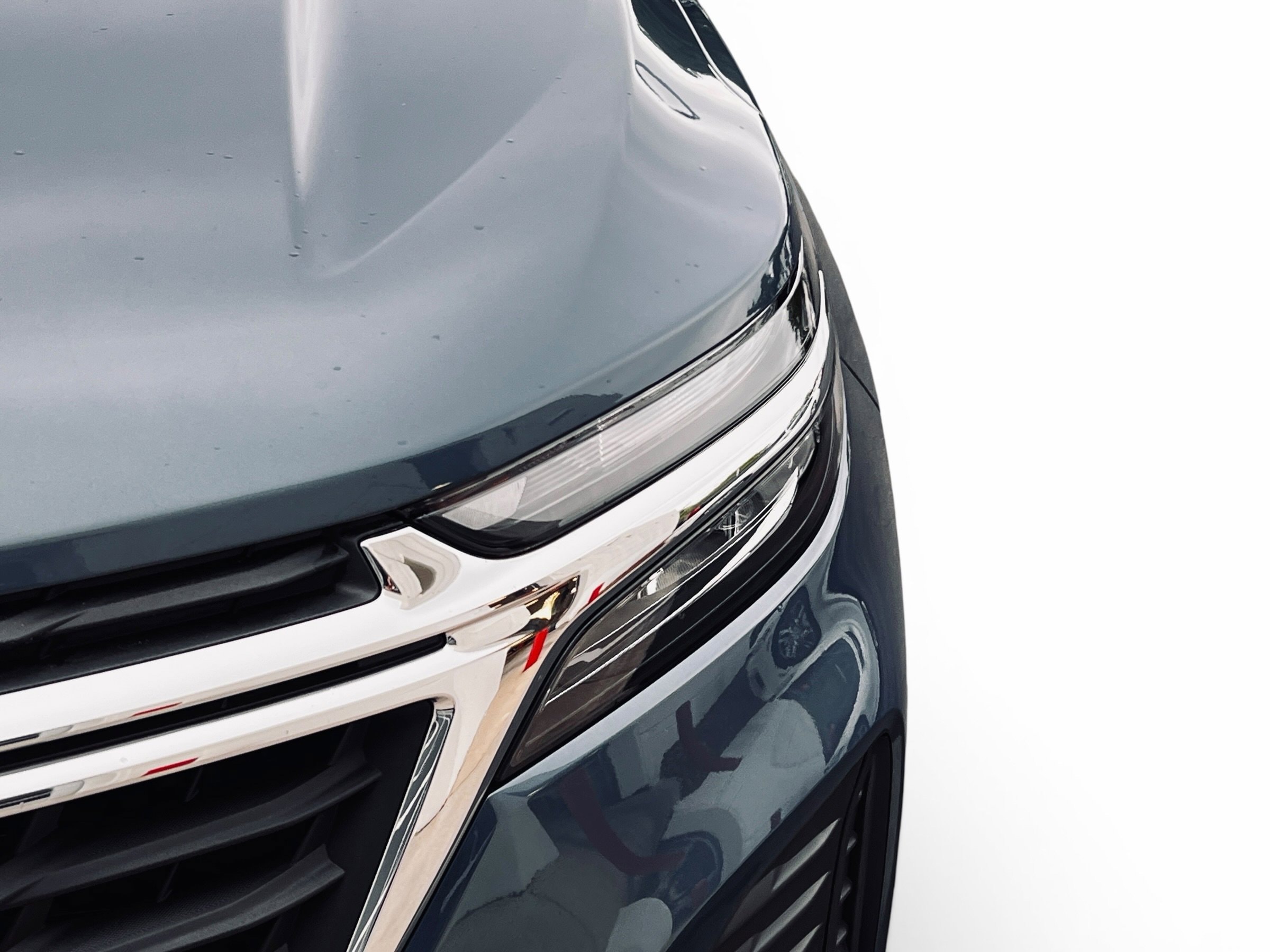 2024 Chevrolet Equinox LS photo 5