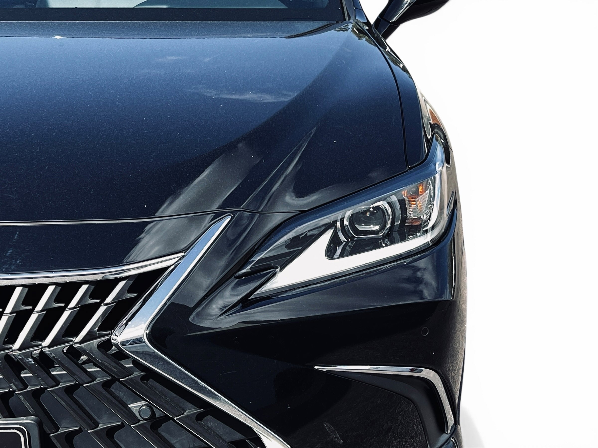 2022 LEXUS ES ES 300h photo 4