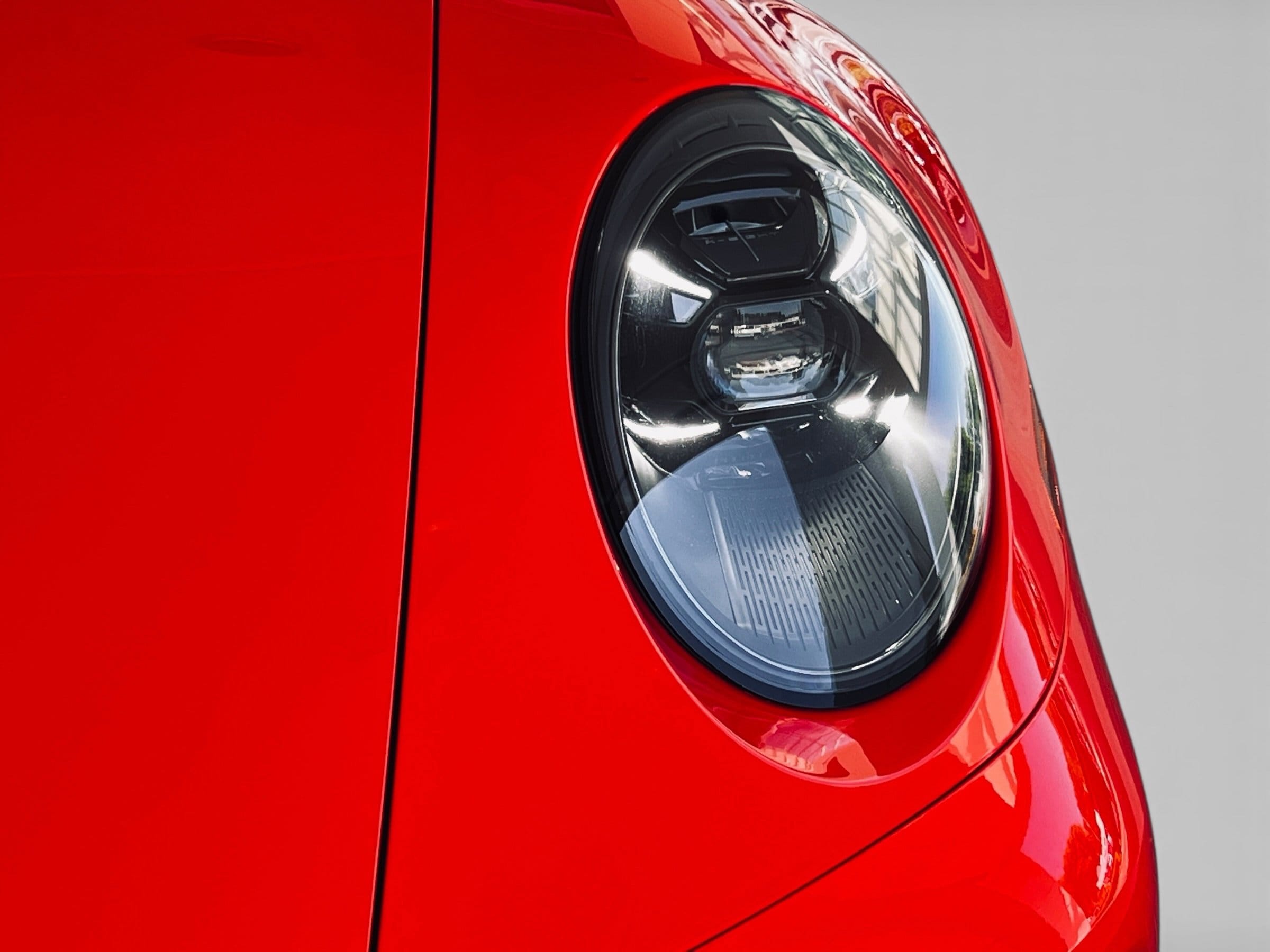 2022 Porsche 911 Carrera 4 GTS photo 4