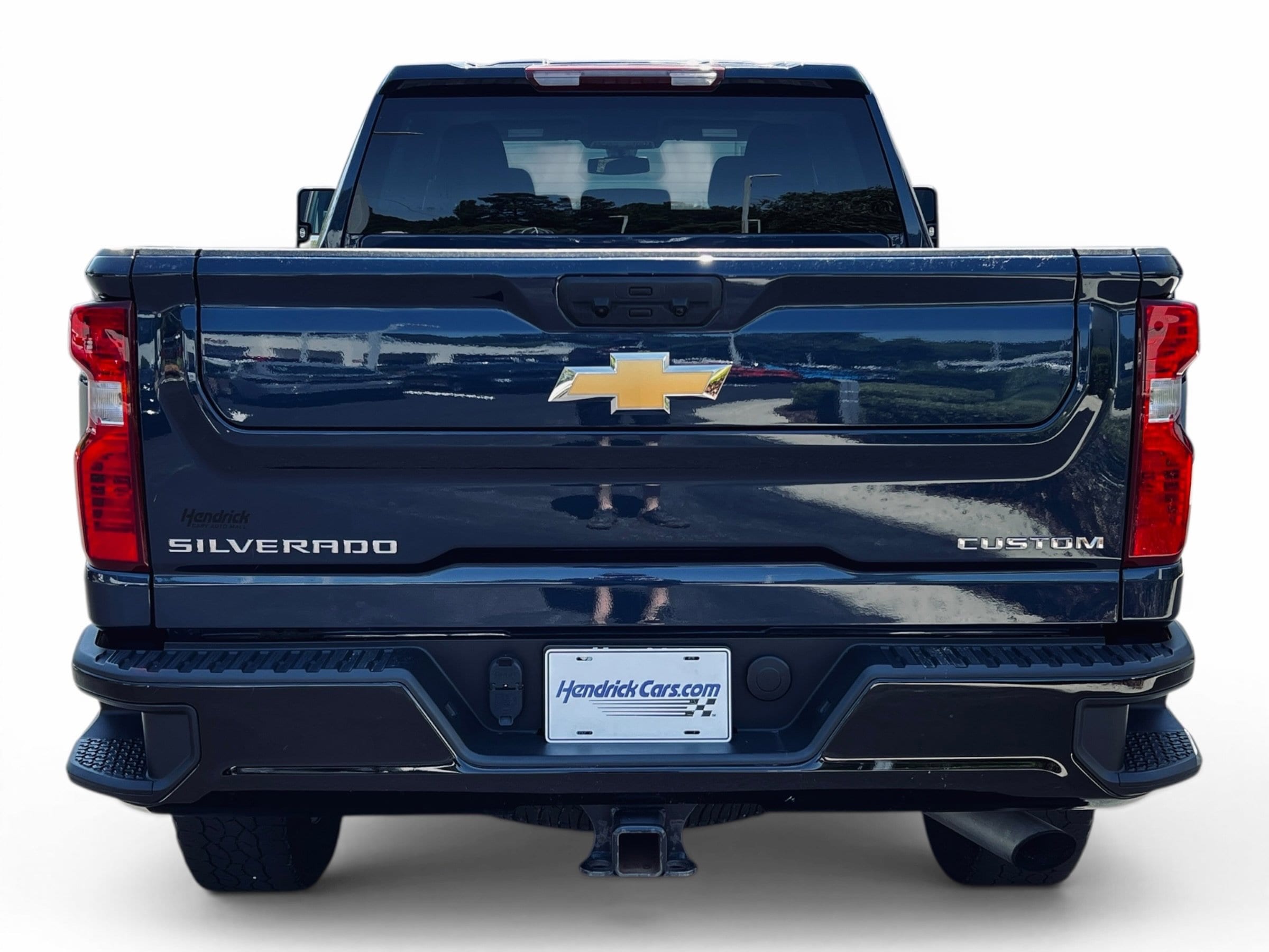 2023 Chevrolet Silverado 2500HD Custom photo 3