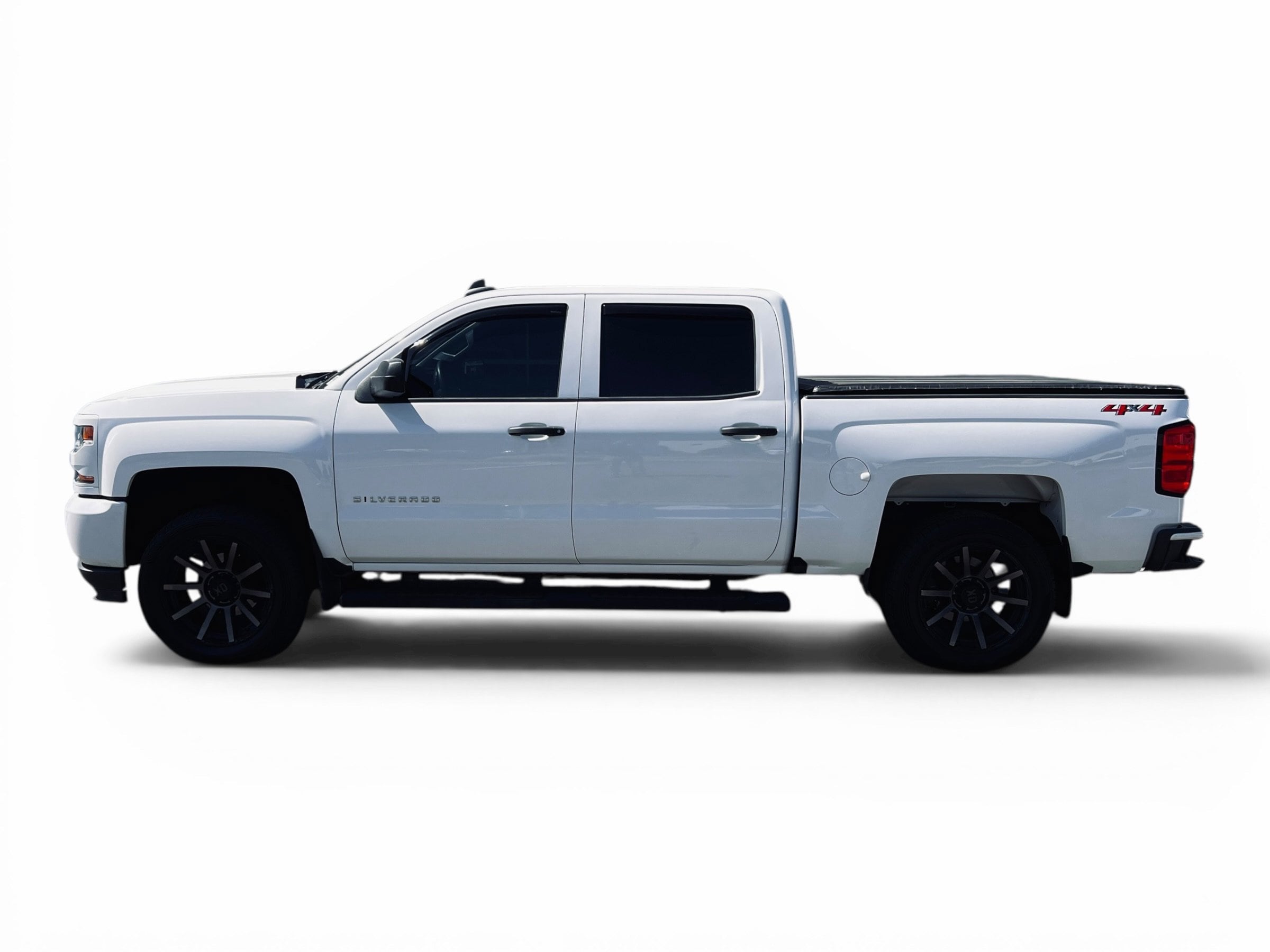 2018 Chevrolet Silverado 1500 Custom photo 6