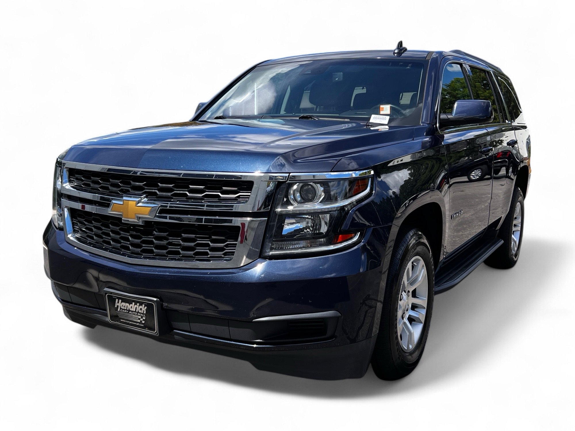 2019 Chevrolet Tahoe LT photo 3