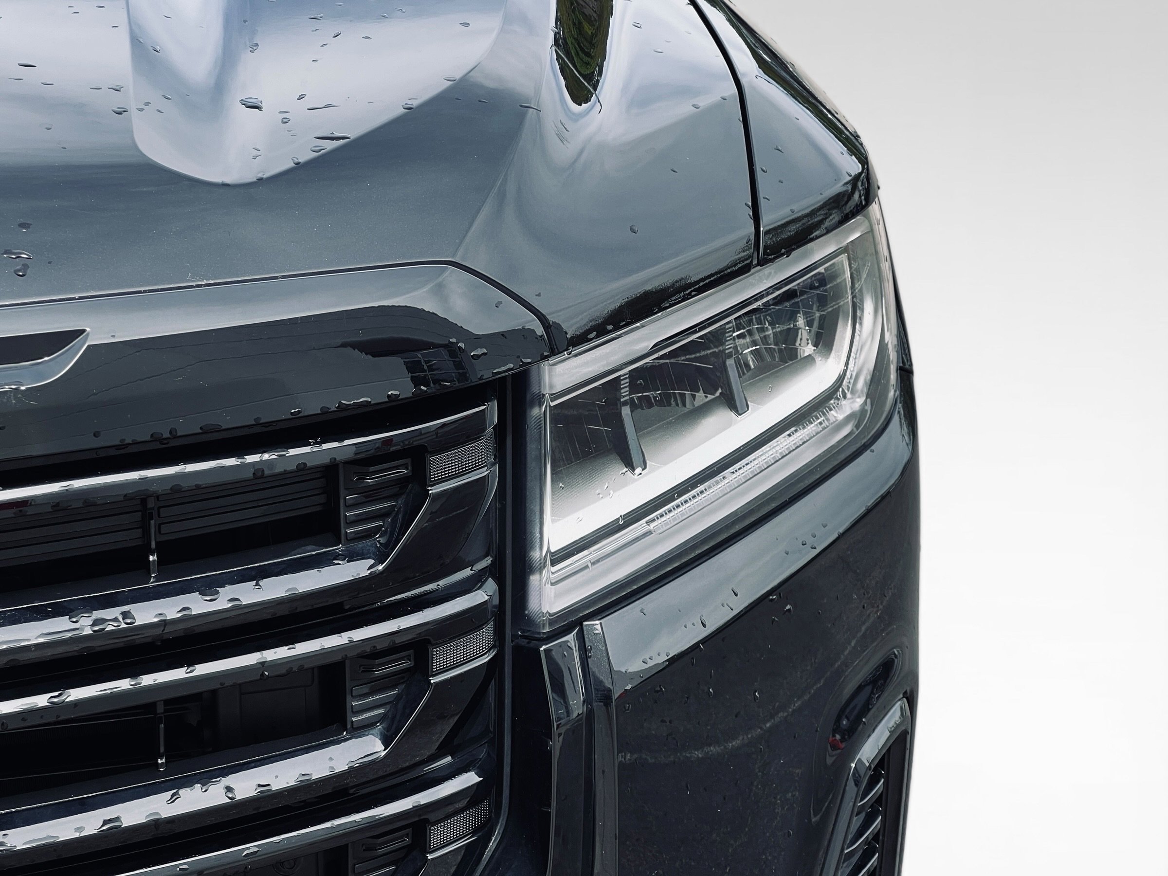 2023 GMC Acadia SLT photo 5