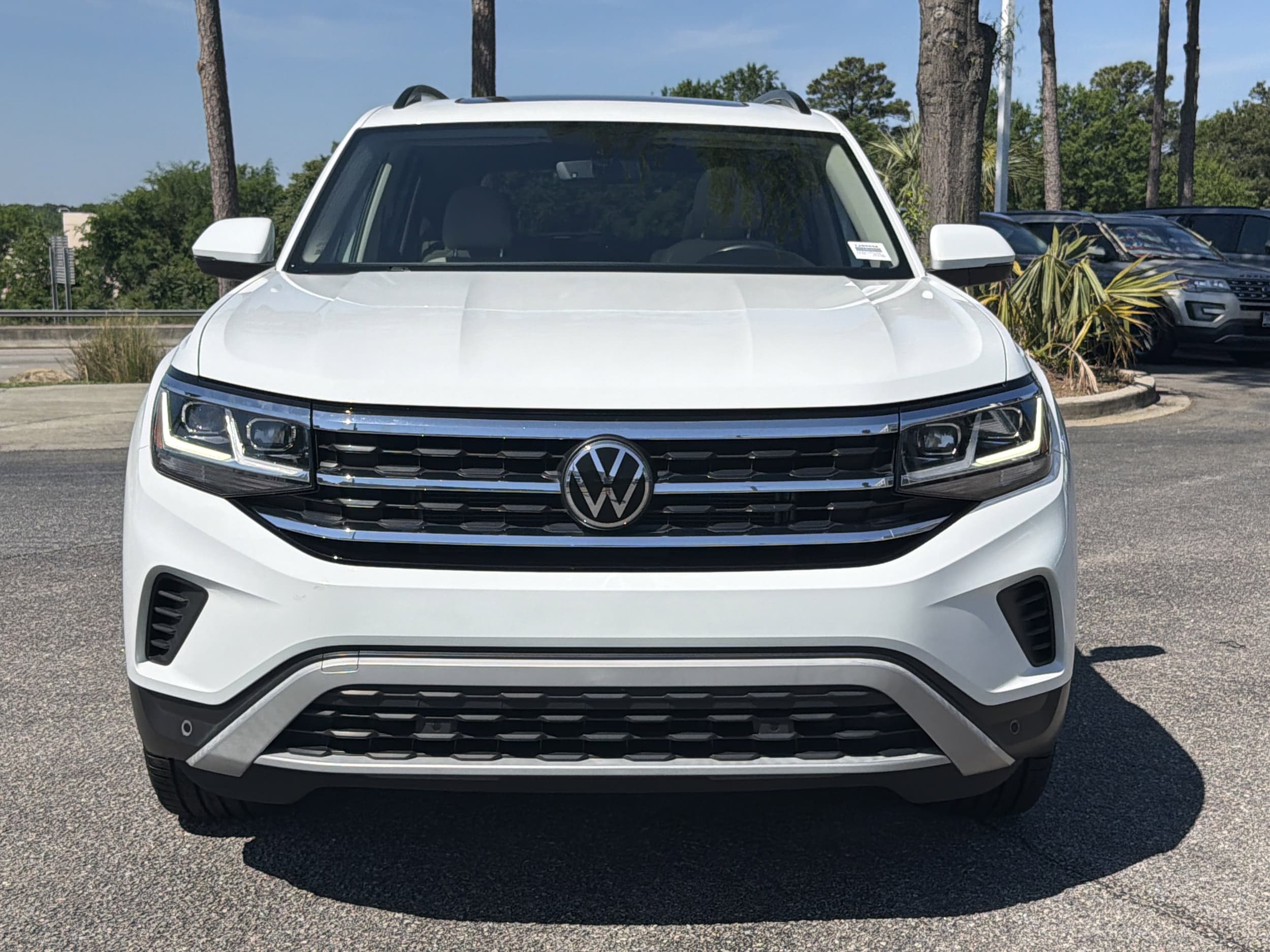 2022 Volkswagen Atlas 3.6L V6 SE w/Technology photo 4