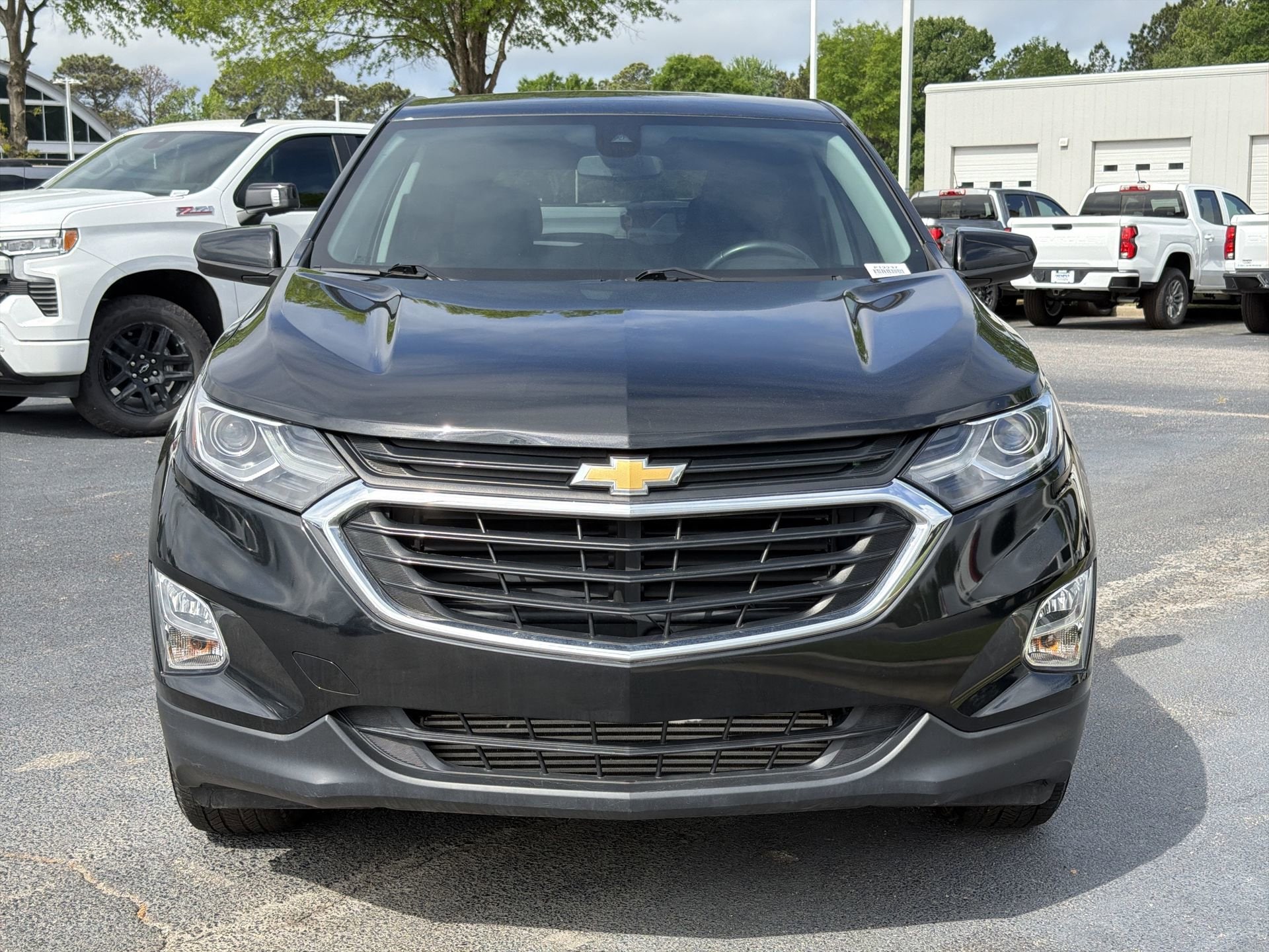 2021 Chevrolet Equinox LT photo 2