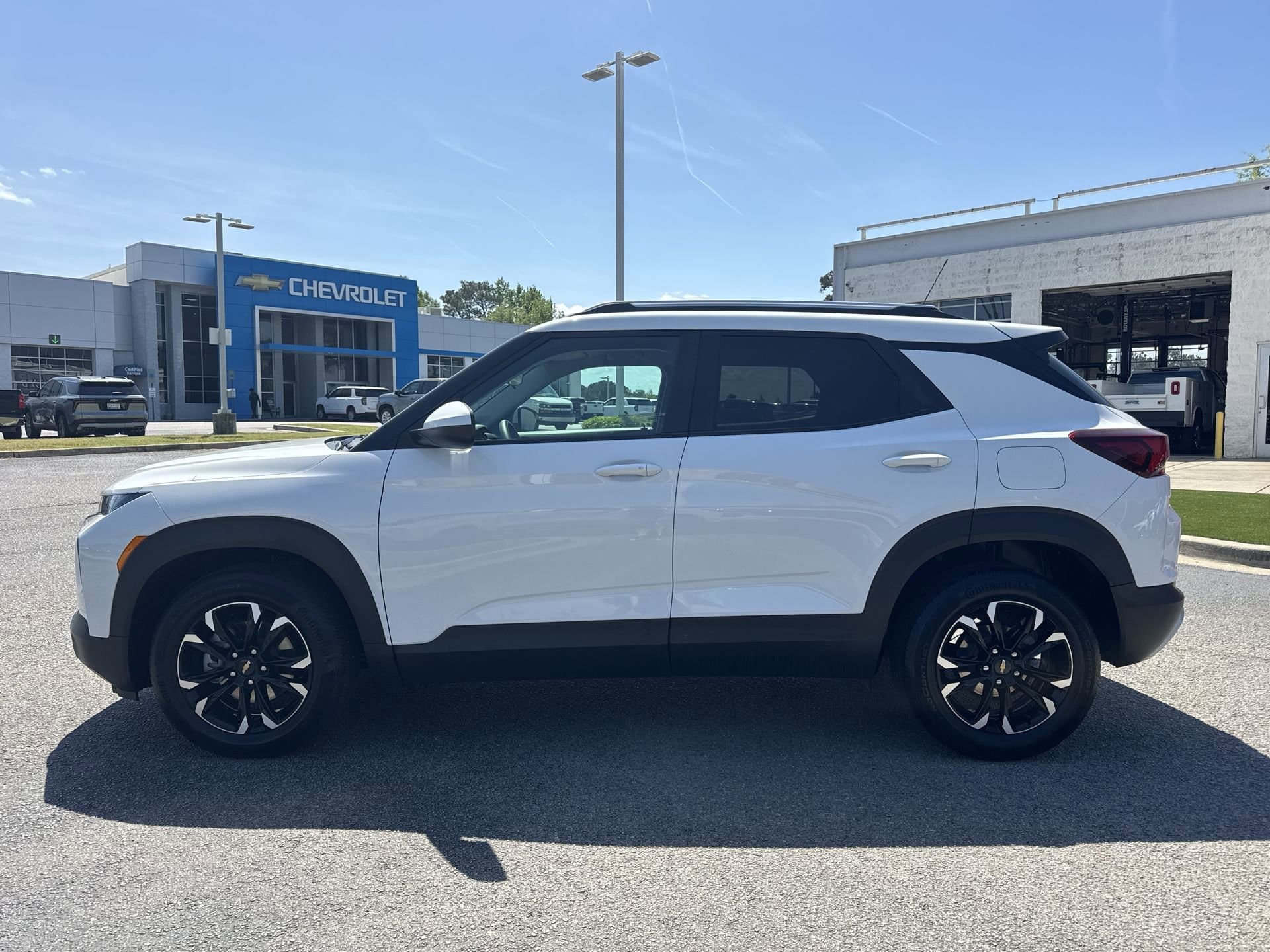 2023 Chevrolet Trailblazer LT photo 5