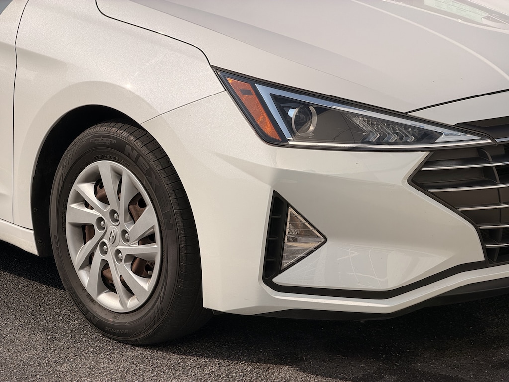 Used 2020 Hyundai Elantra SE Sedan