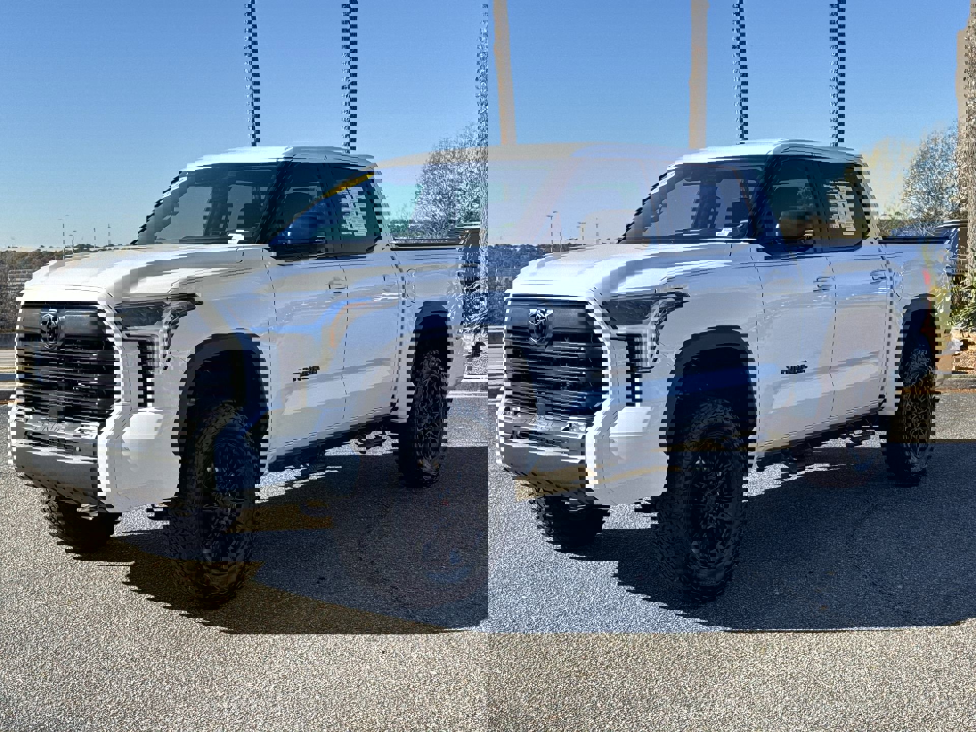 2024 Toyota Tundra SR5 photo 3