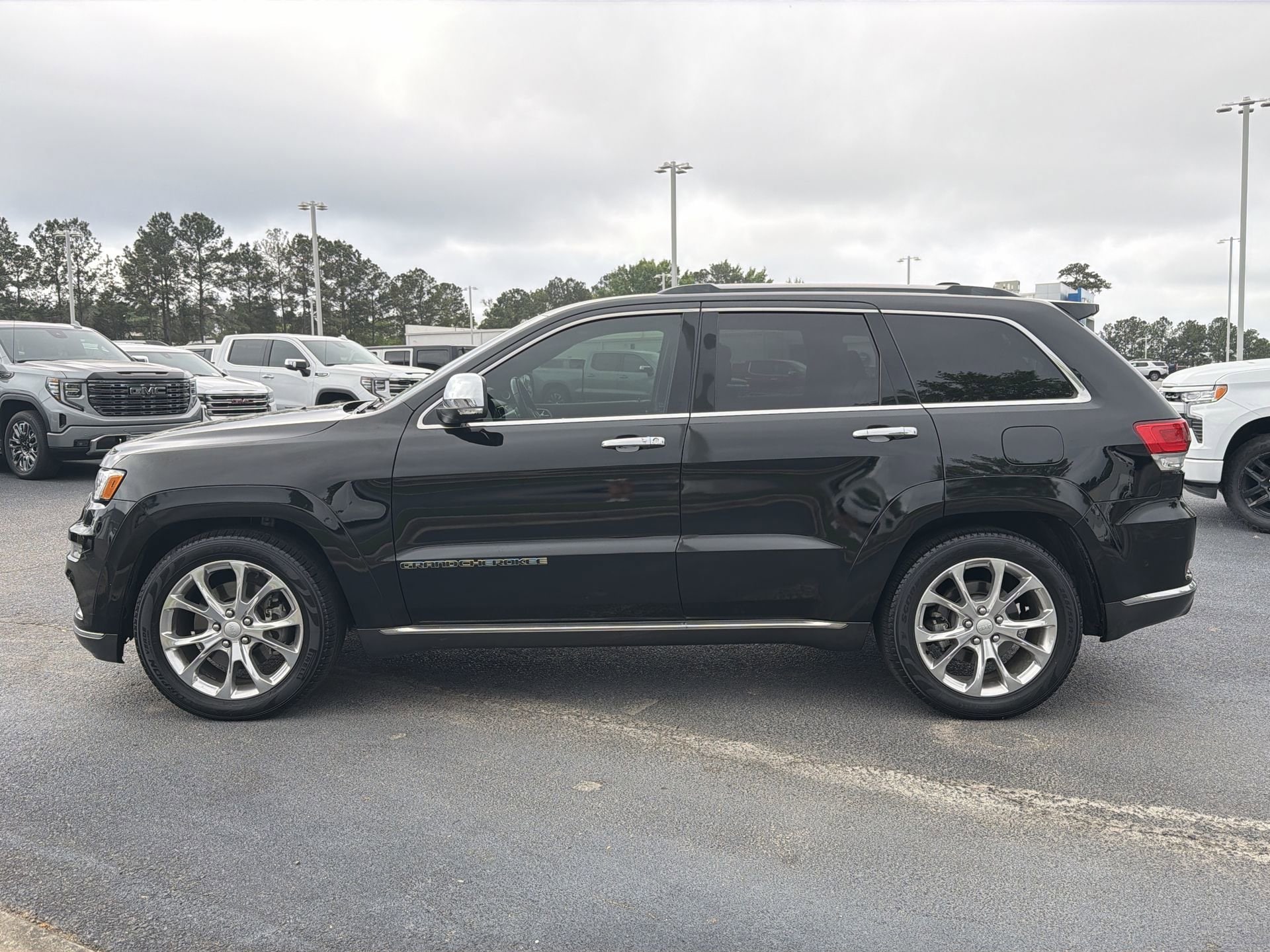 2020 Jeep Grand Cherokee Summit photo 5