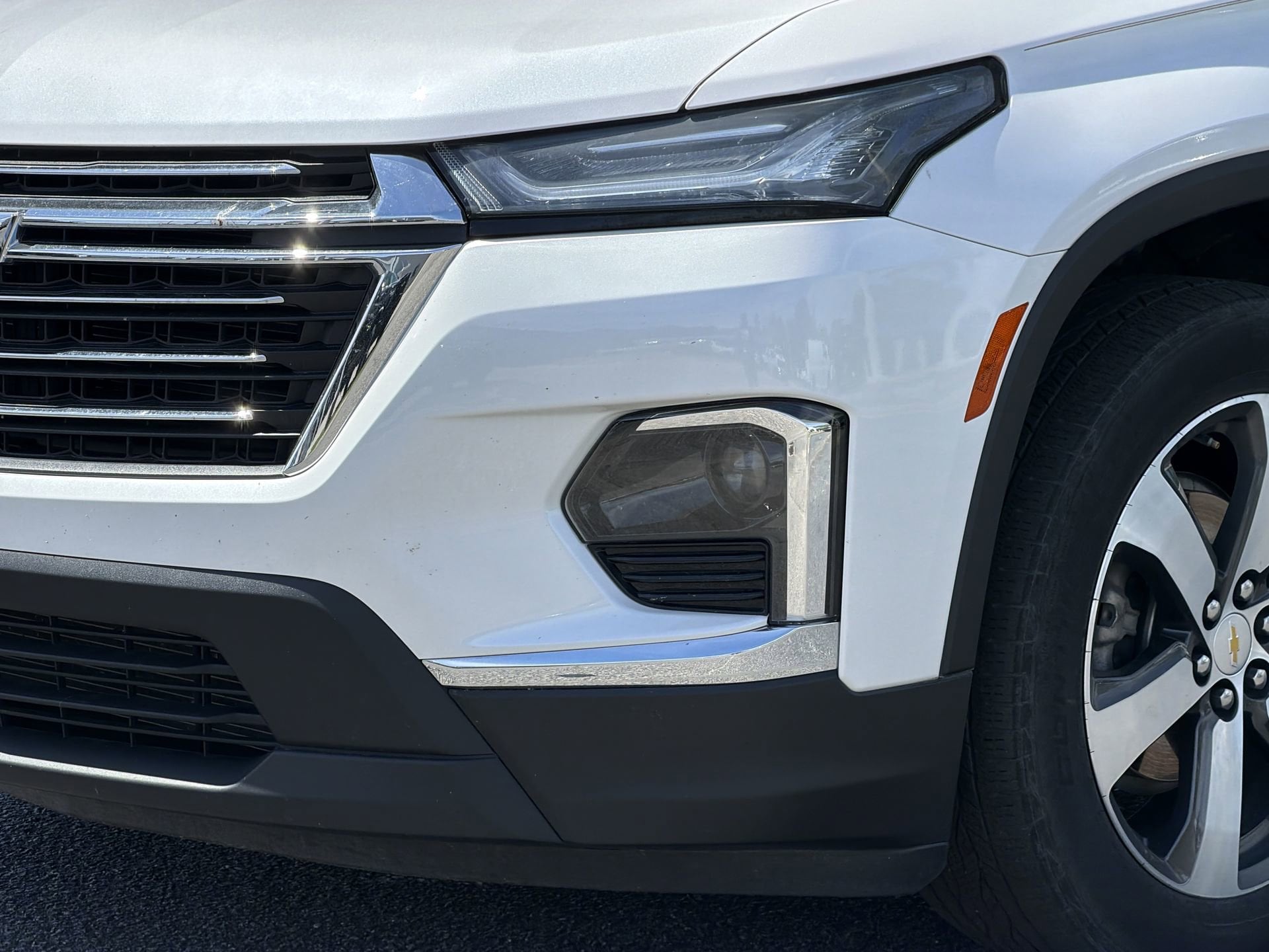 2022 Chevrolet Traverse LT Leather photo 4