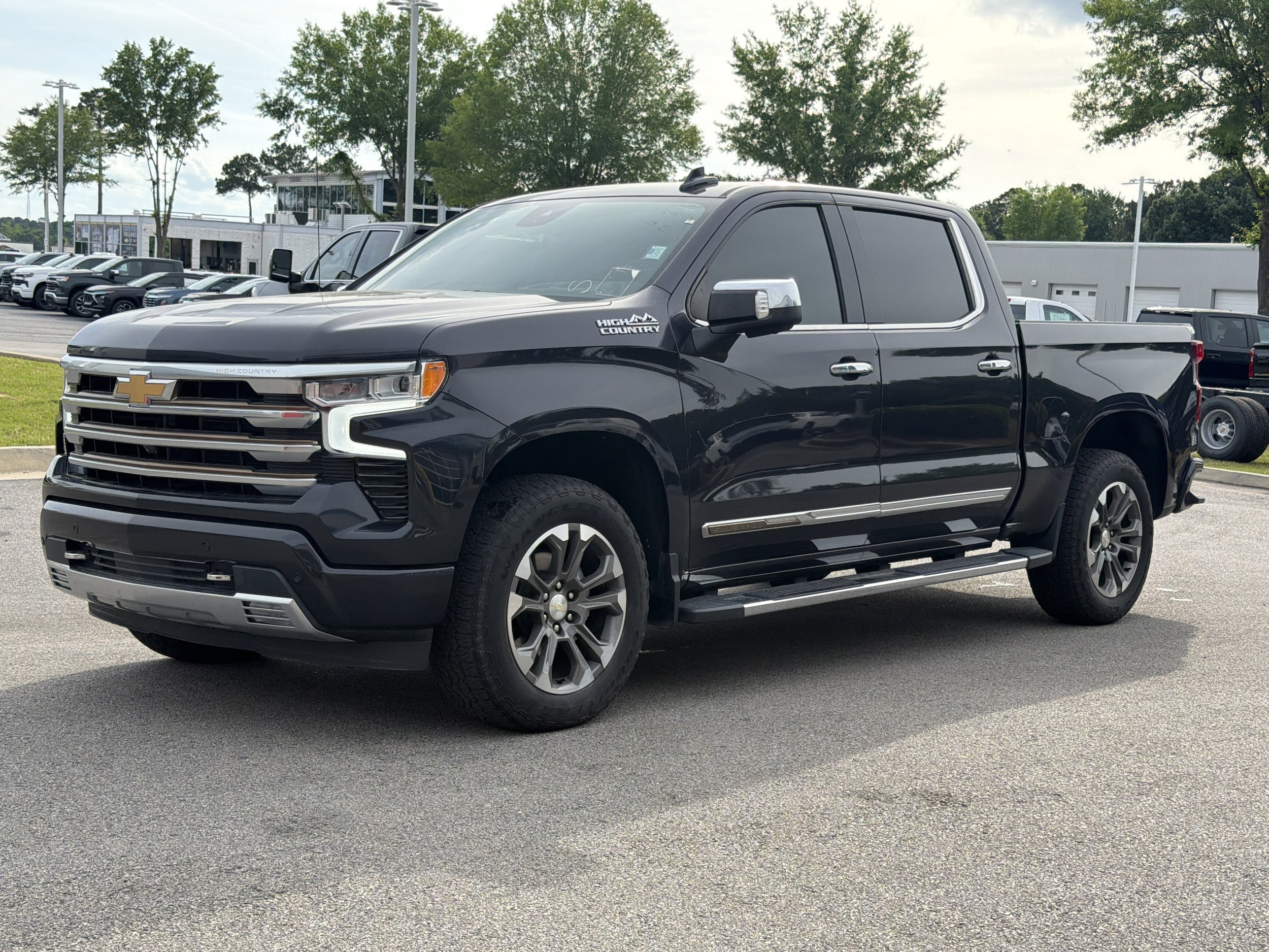 2022 Chevrolet Silverado 1500 High Country photo 5