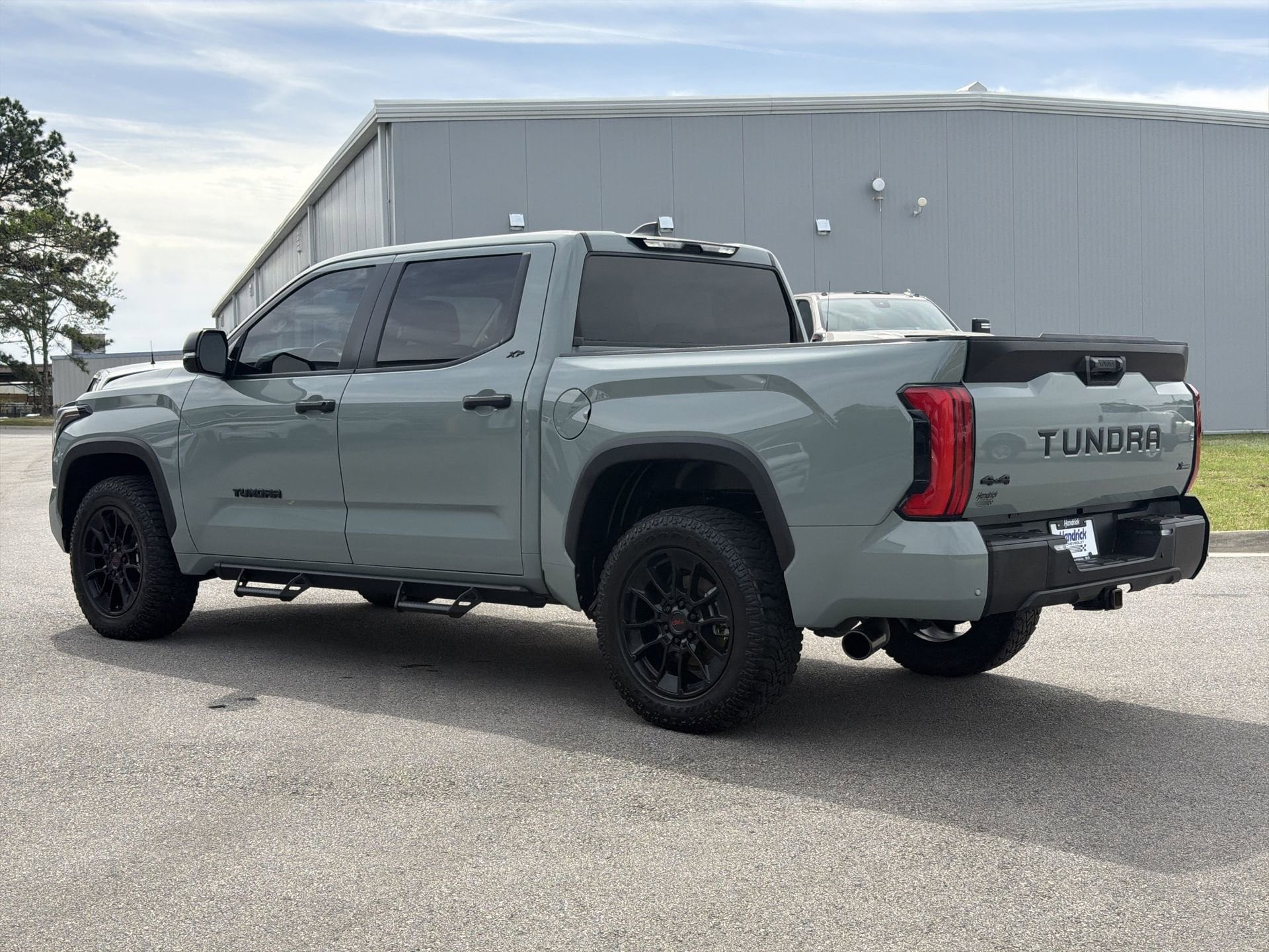 2024 Toyota Tundra 4WD SR5 photo 6