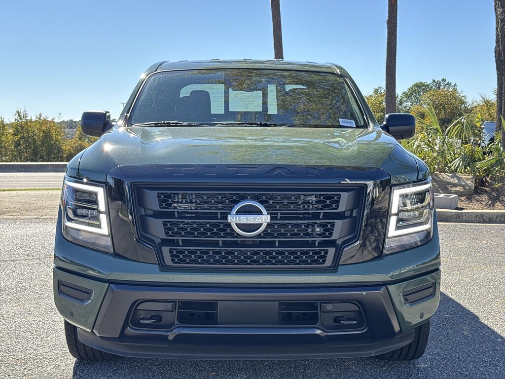 Used 2024 Nissan Titan SV Pickup