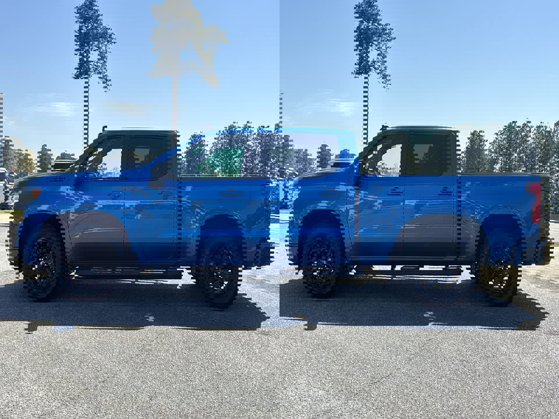 2023 Chevrolet Silverado 1500 RST photo 5