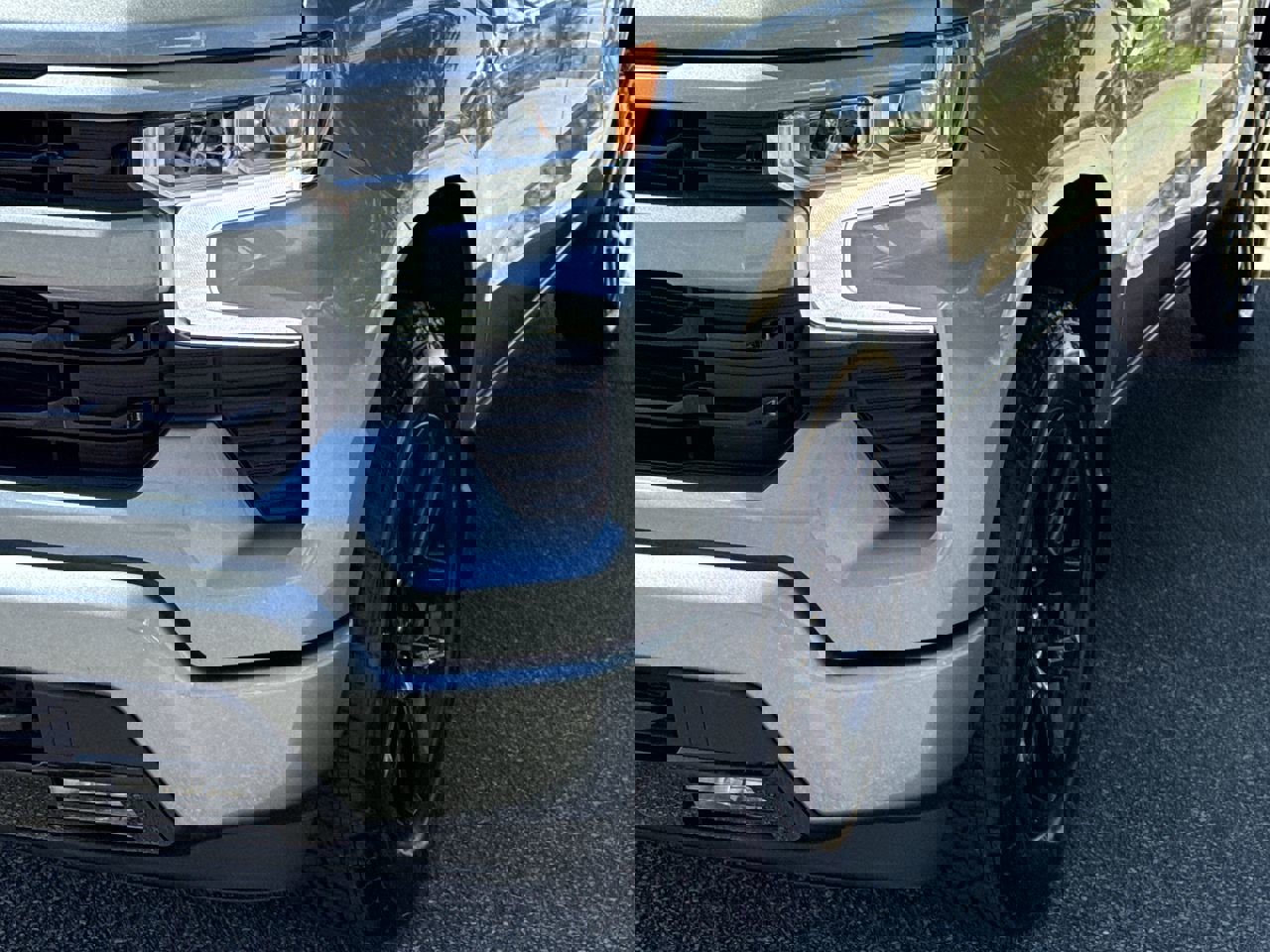 2025 Chevrolet Silverado 1500 RST photo 4