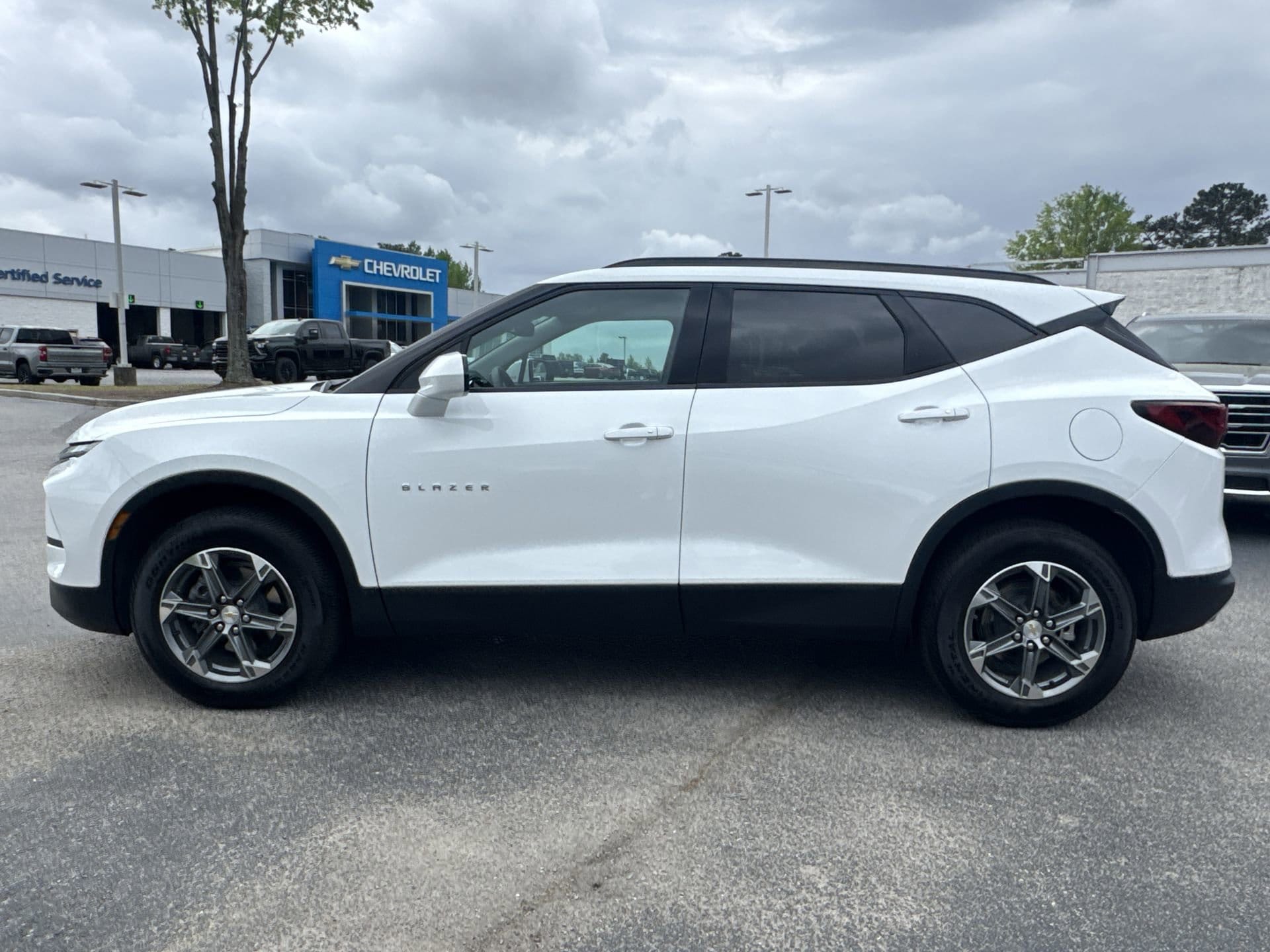 2024 Chevrolet Blazer LT photo 5