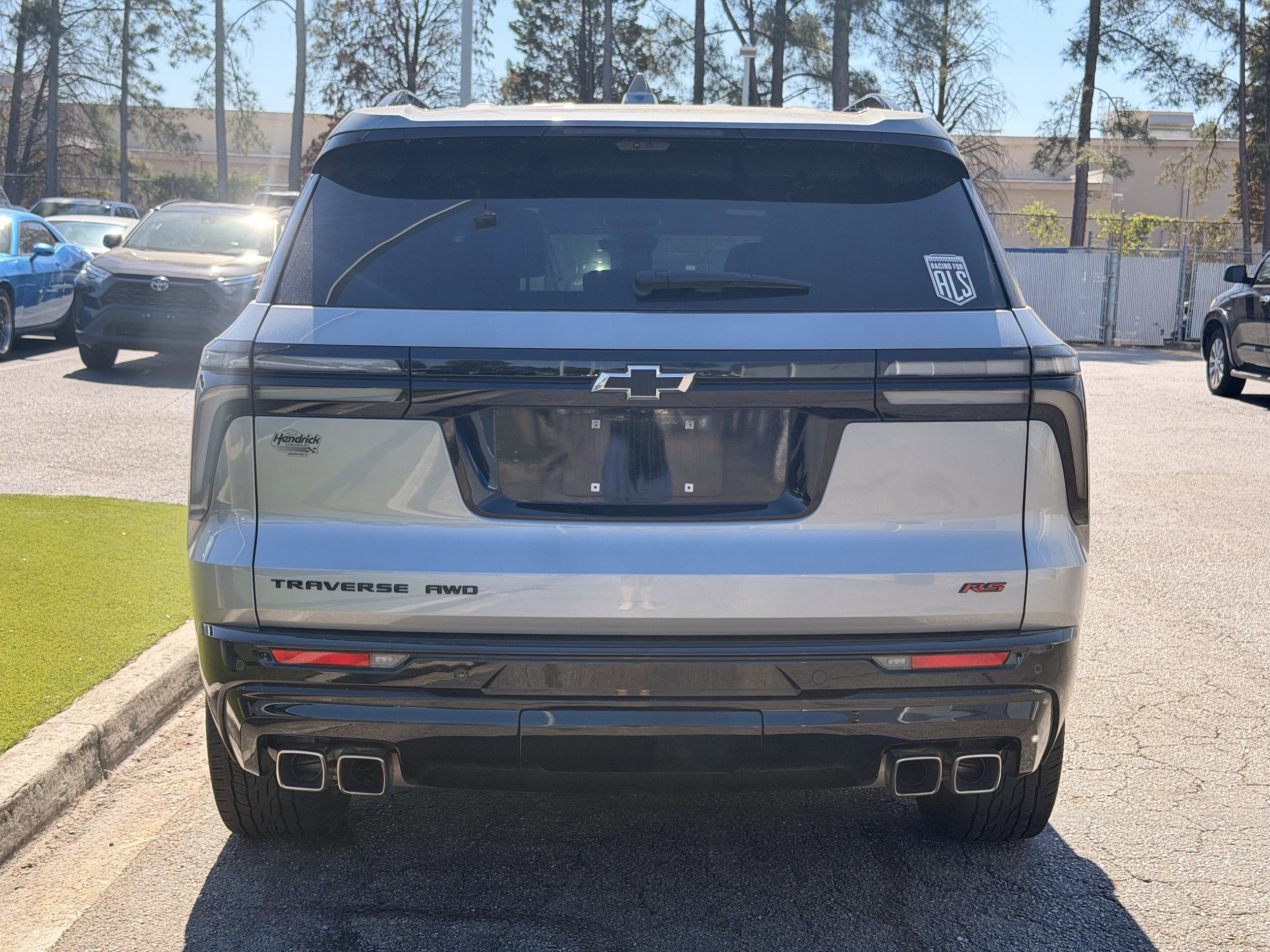 2024 Chevrolet Traverse AWD RS photo 5
