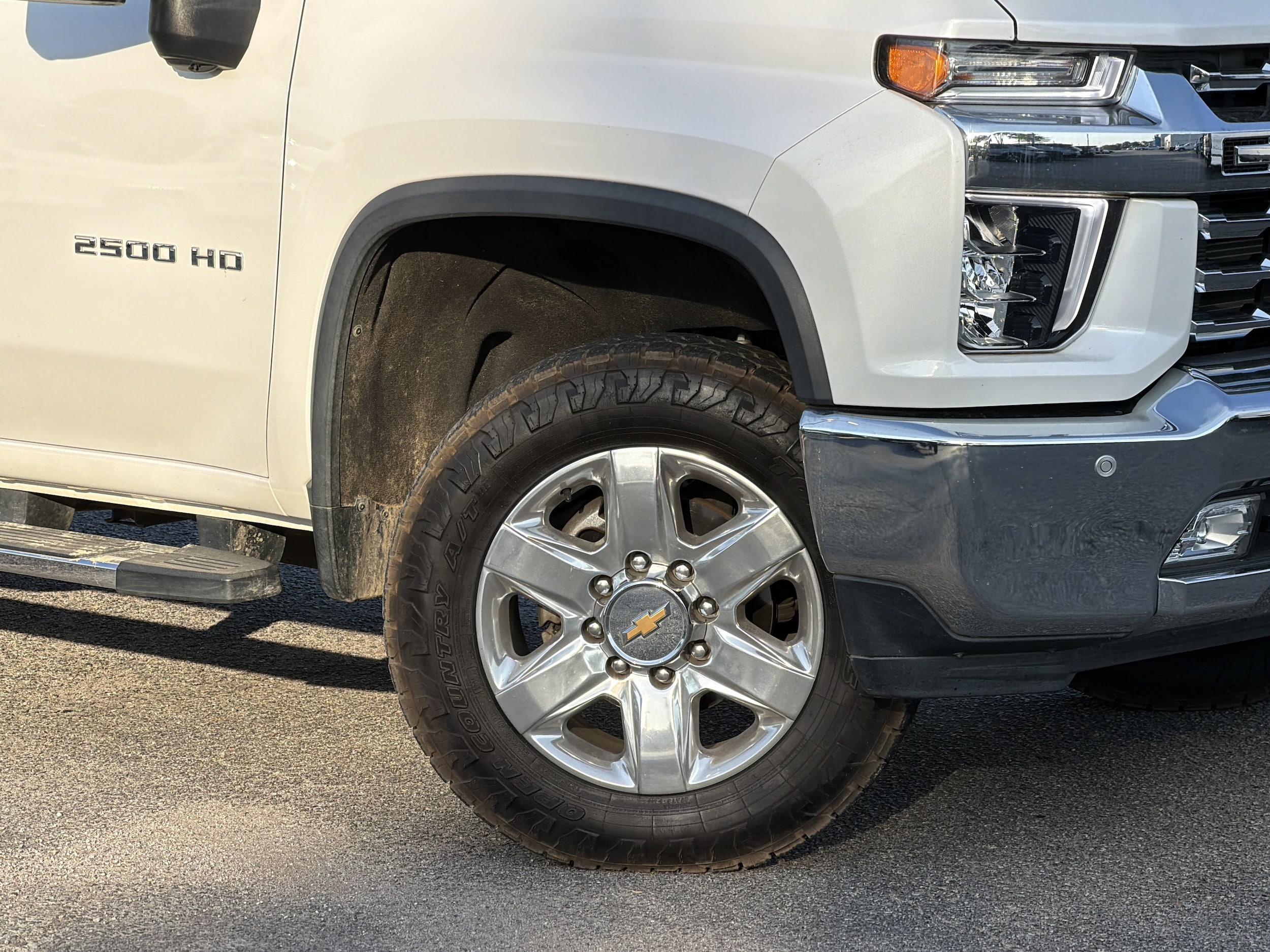 2022 Chevrolet Silverado 2500HD LTZ photo 3