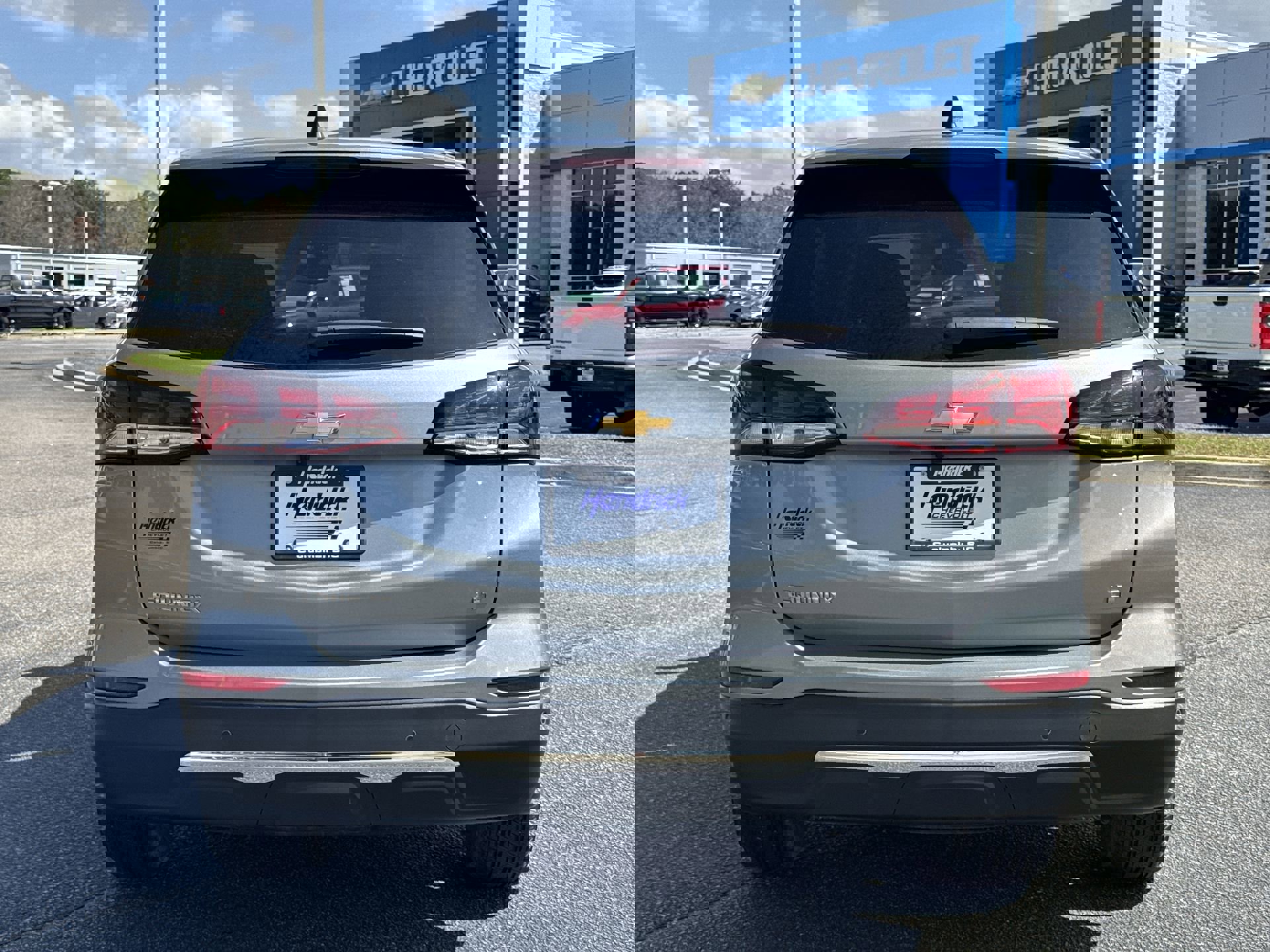 2024 Chevrolet Equinox LT photo 3