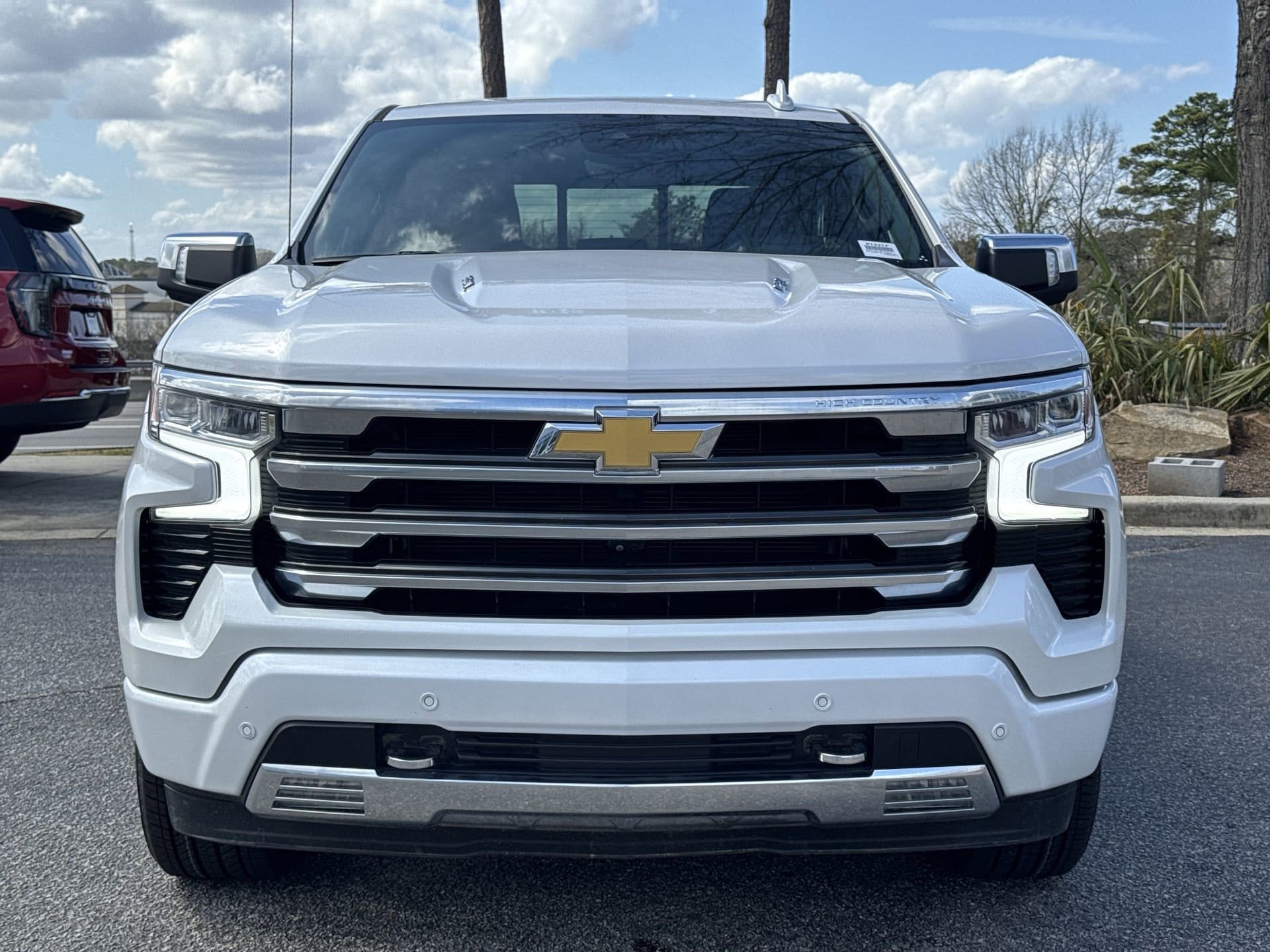 2023 Chevrolet Silverado 1500 High Country photo 2