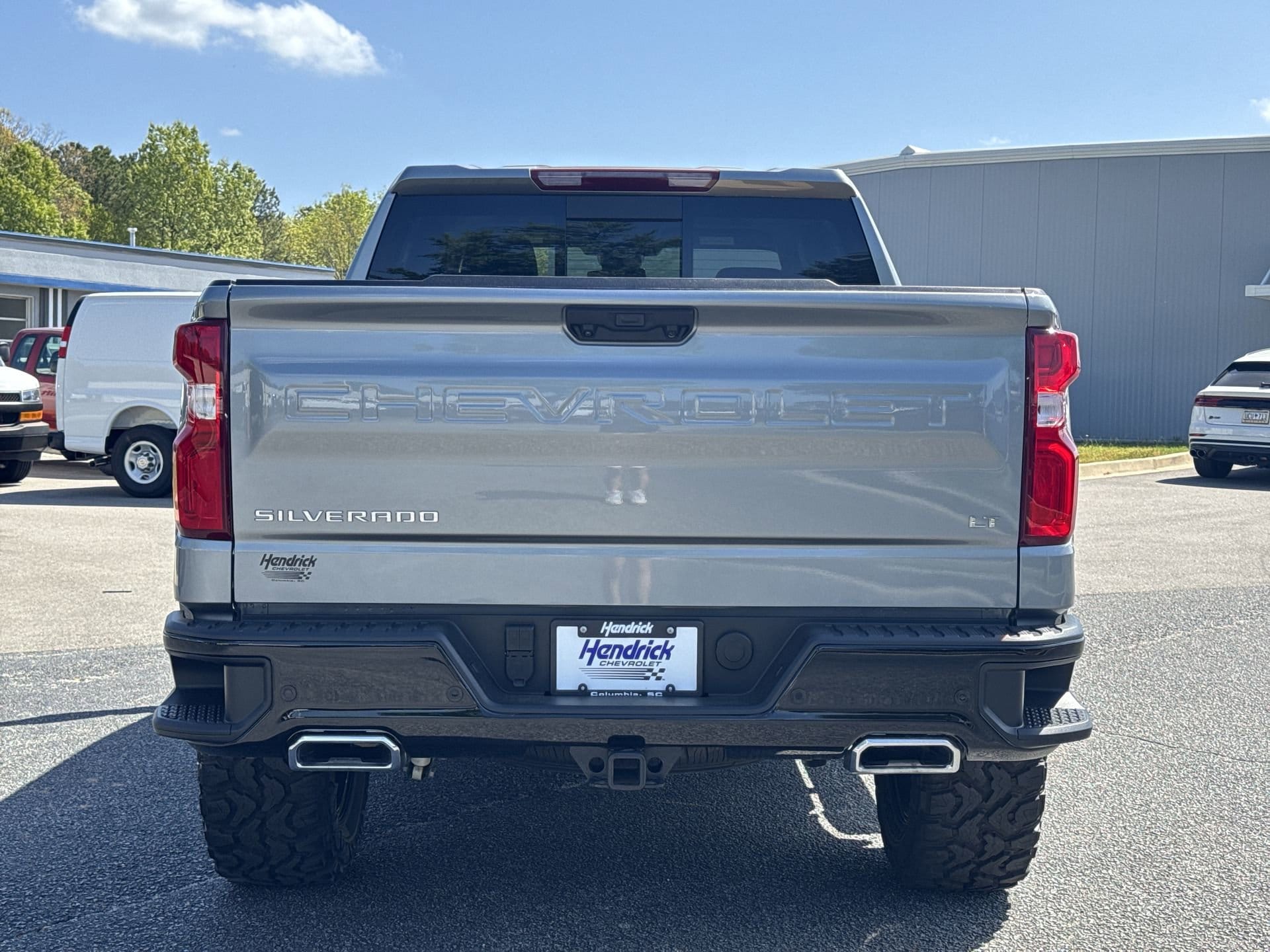 2025 Chevrolet Silverado 1500 LT Trail Boss photo 3