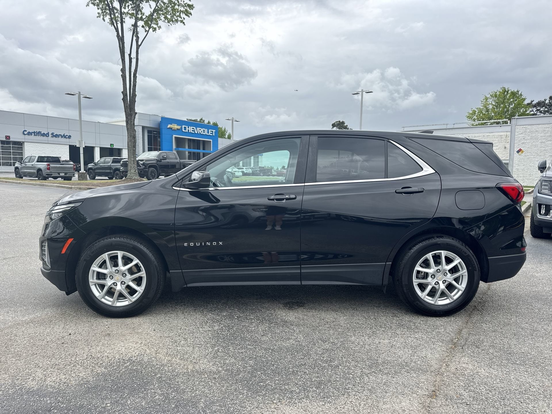2024 Chevrolet Equinox LT photo 5
