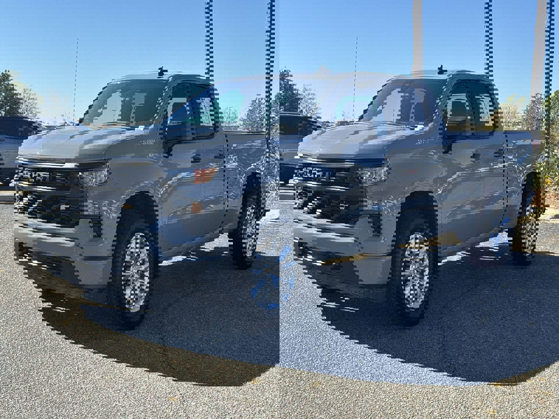 2025 Chevrolet Silverado 1500 Custom photo 3