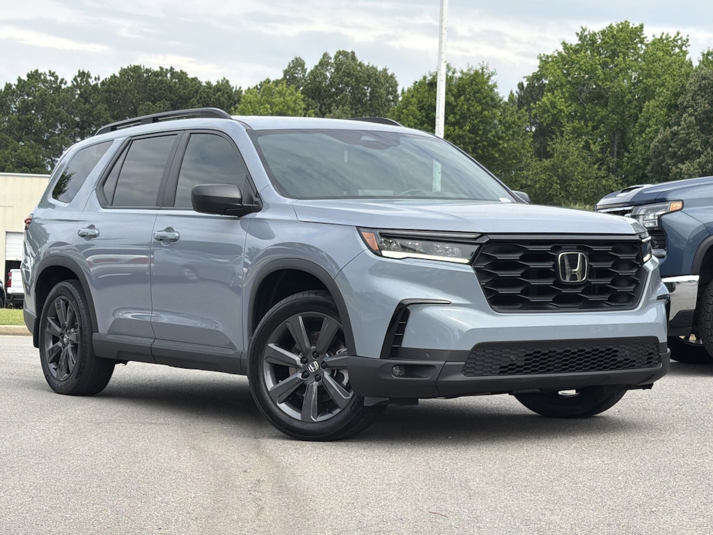 Used 2023 Honda Pilot Sport SUV
