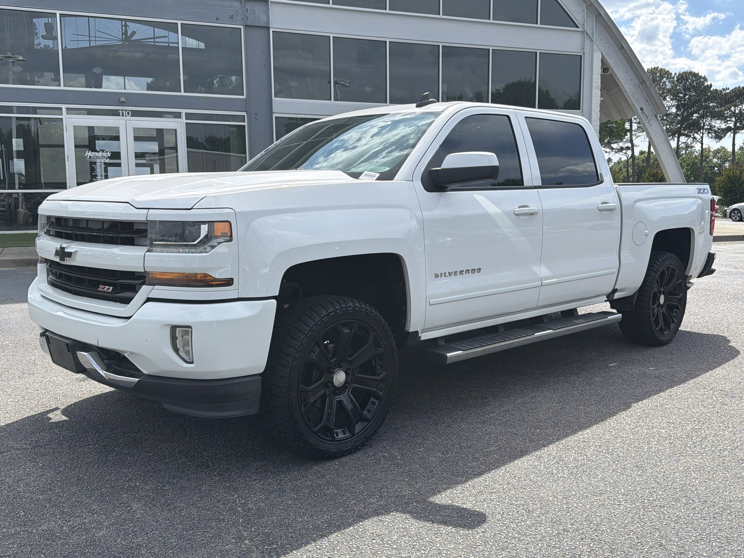 2016 Chevrolet Silverado 1500 LT photo 5