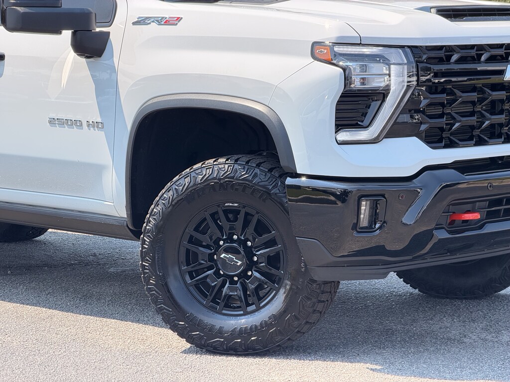 Used 2025 Chevrolet Silverado 2500HD ZR2 Pickup
