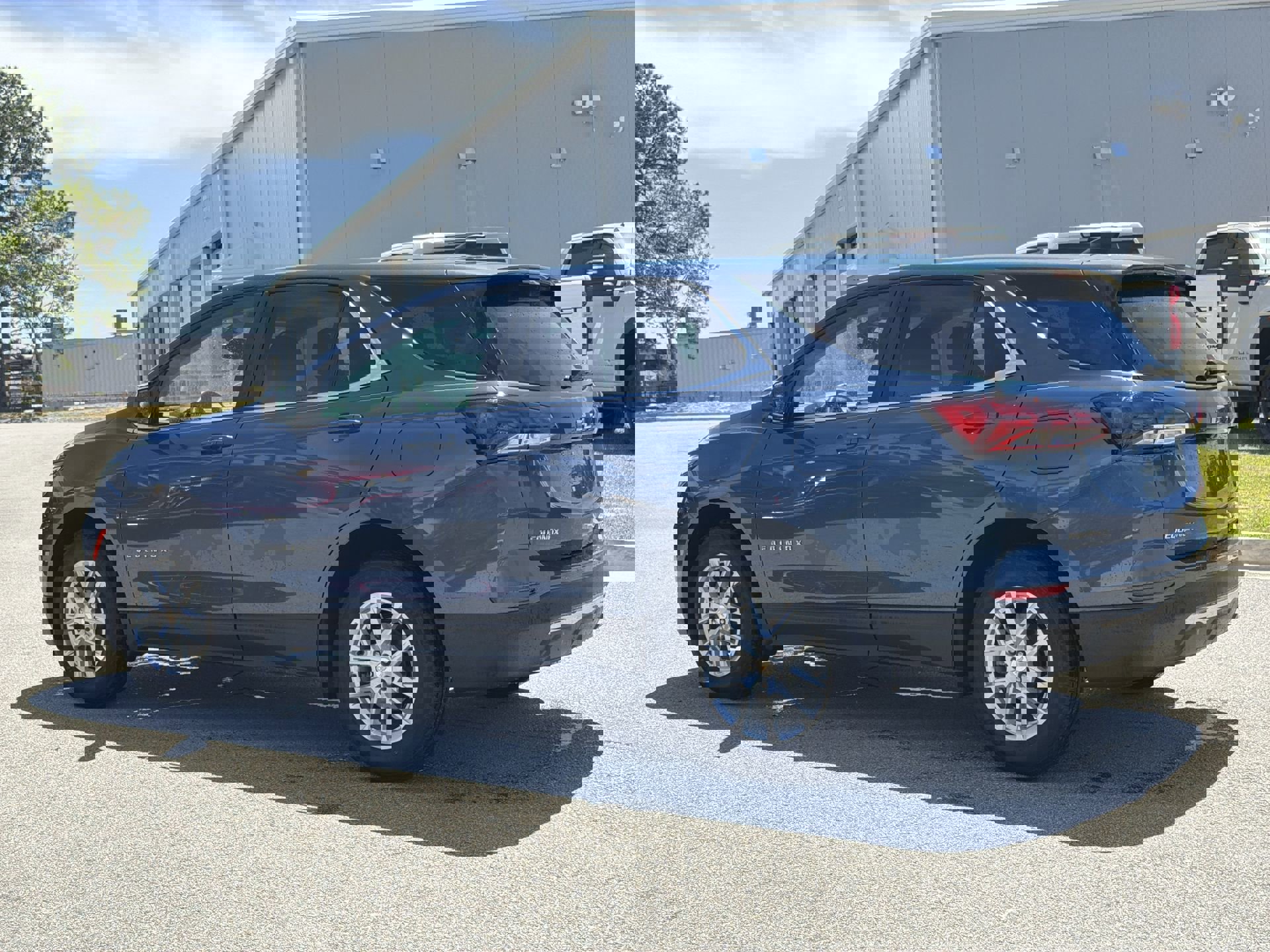 2024 Chevrolet Equinox LT photo 6