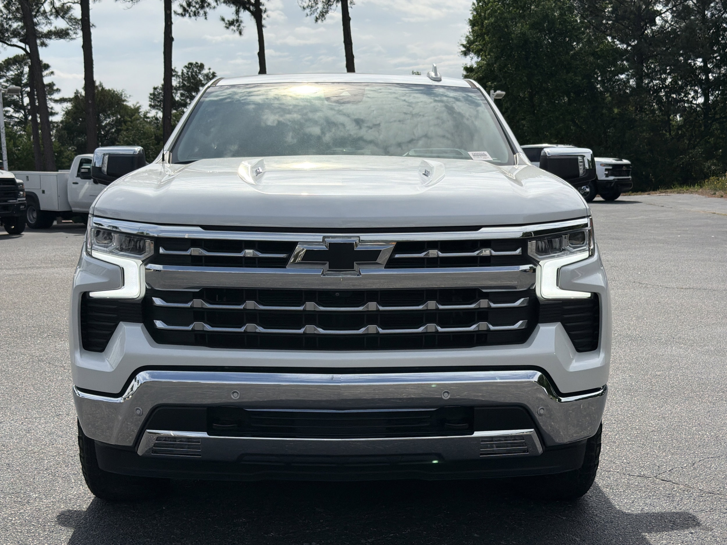 2023 Chevrolet Silverado 1500 LTZ photo 4