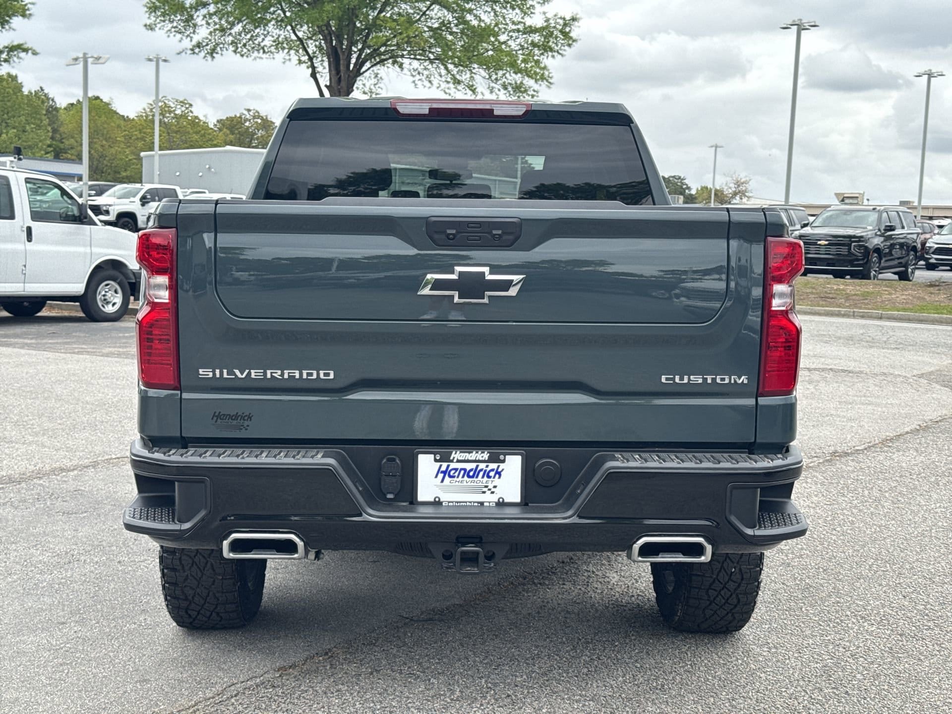 2025 Chevrolet Silverado 1500 Custom Trail Boss photo 3
