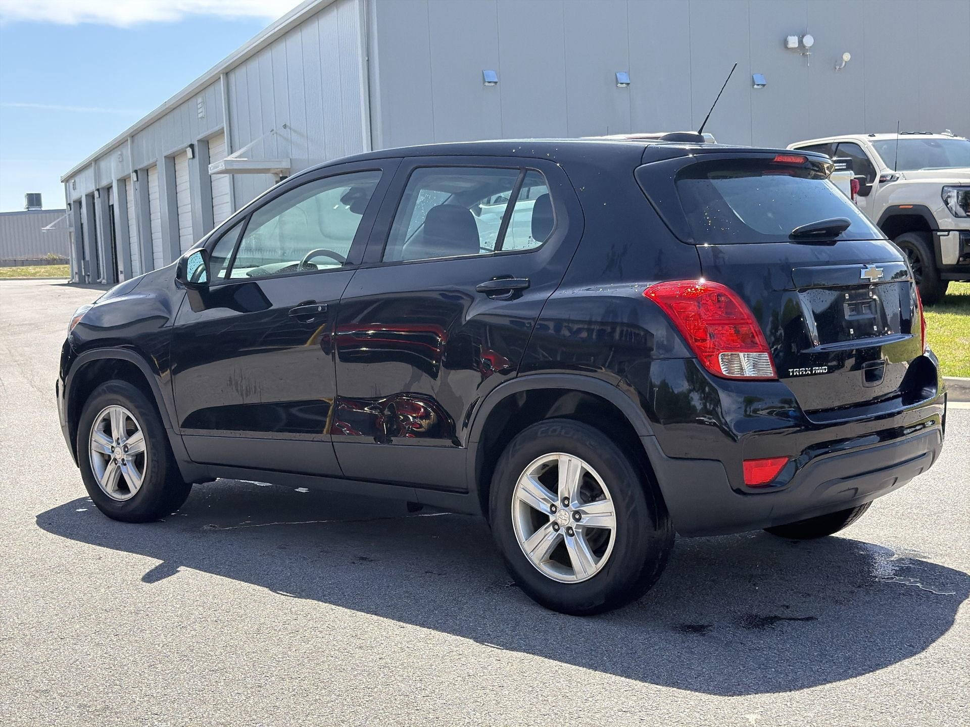 2019 Chevrolet Trax LS photo 6