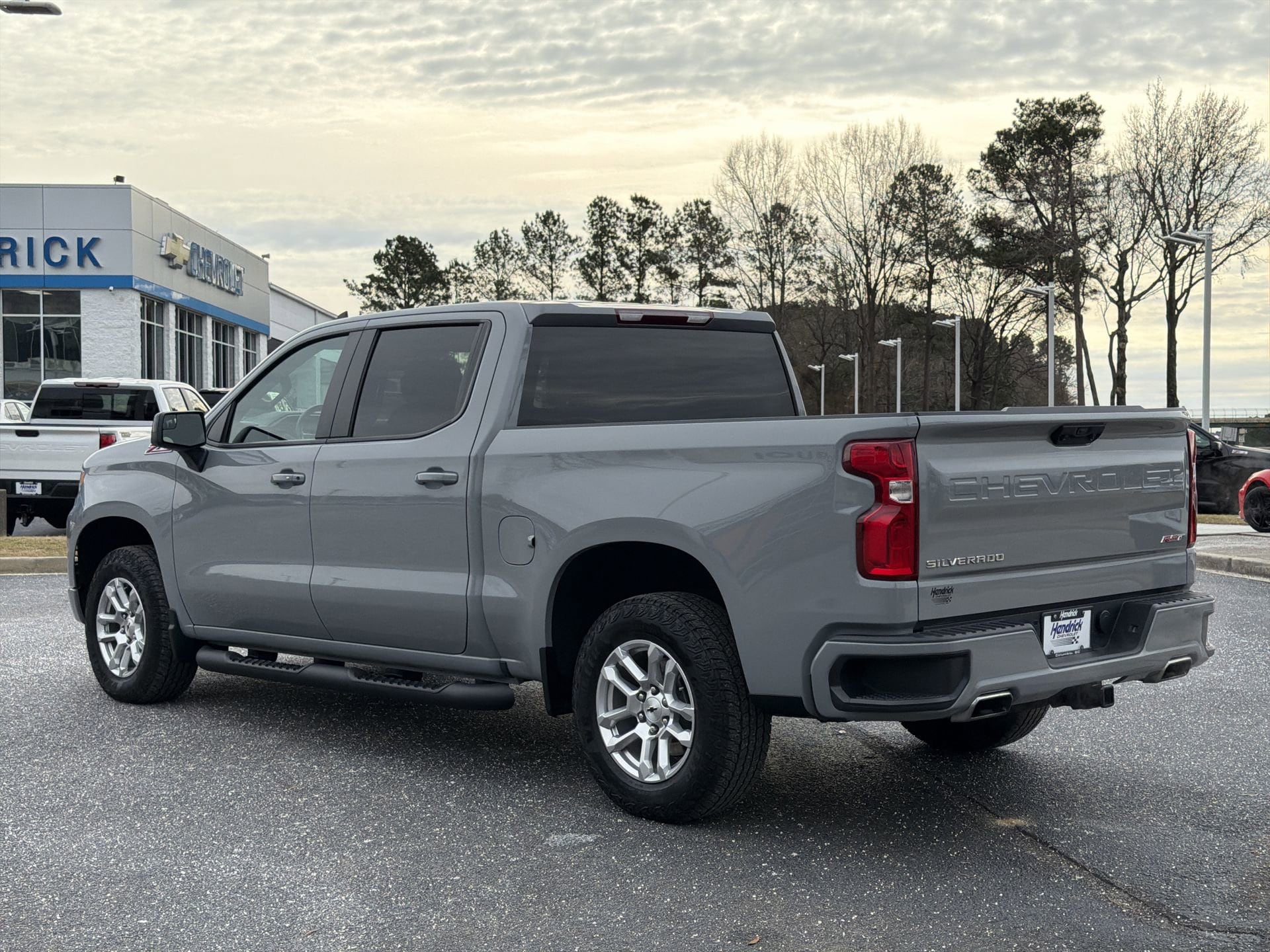 2024 Chevrolet Silverado 1500 RST photo 6