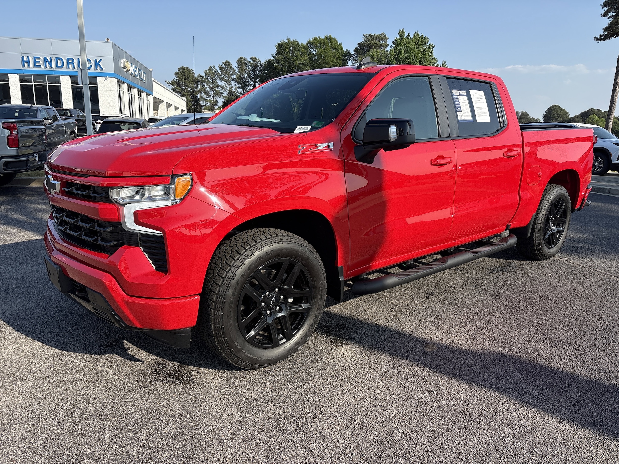 2023 Chevrolet Silverado 1500 RST photo 4