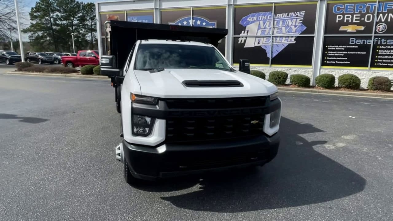 2022 Chevrolet Silverado 3500HD CC Work Truck photo 2