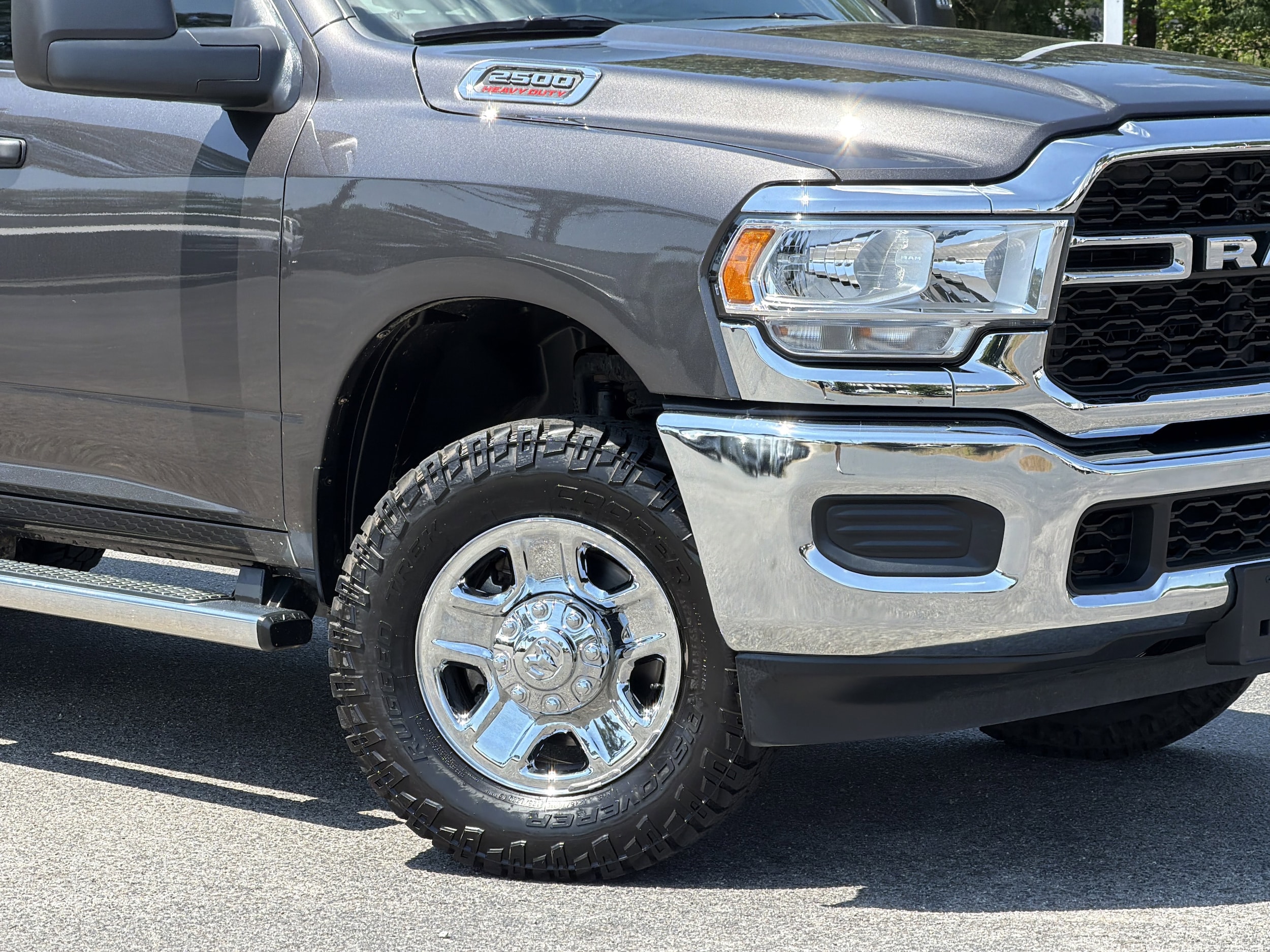 2024 Ram 2500 Tradesman photo 2