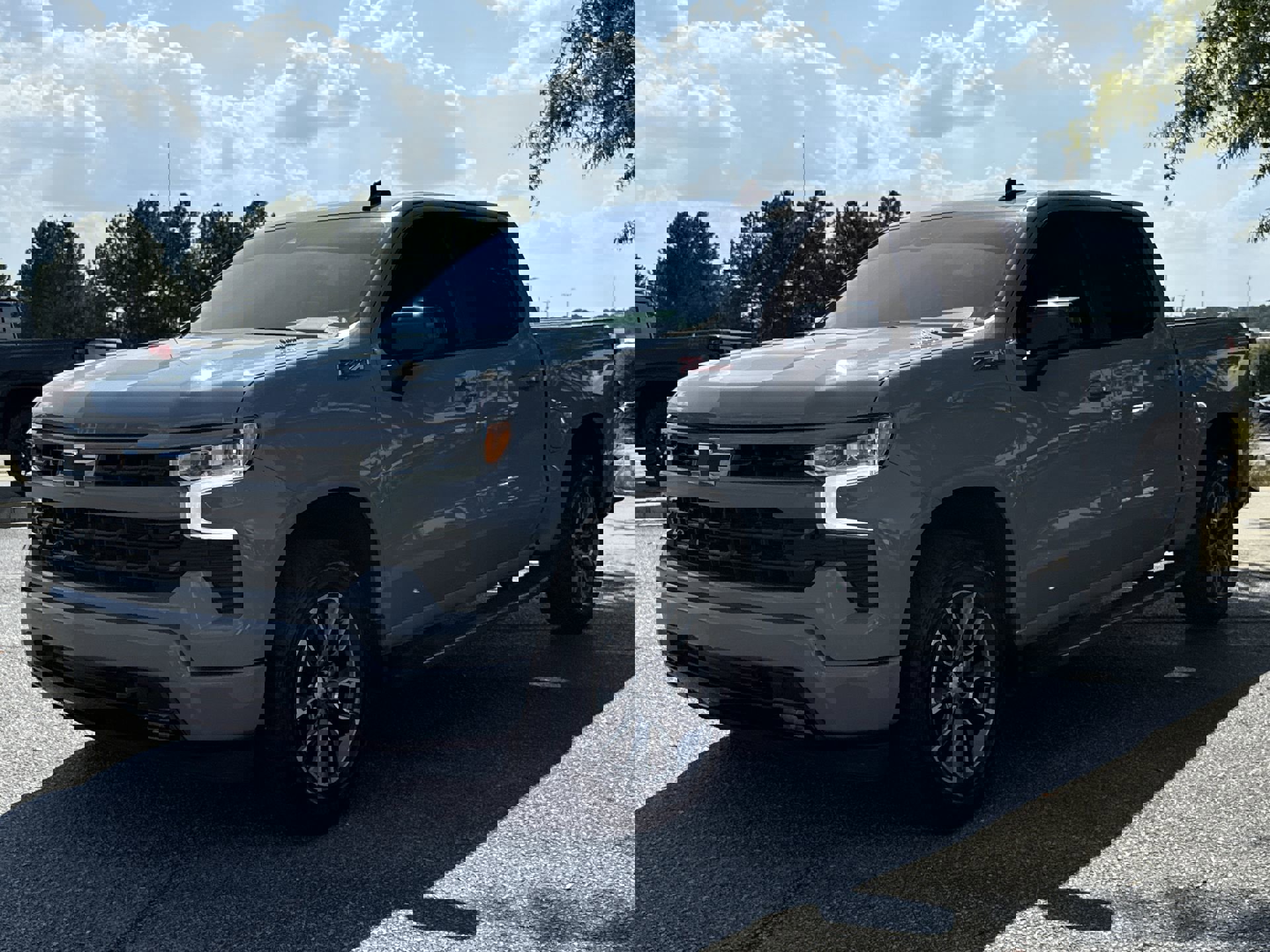 2024 Chevrolet Silverado 1500 RST photo 3