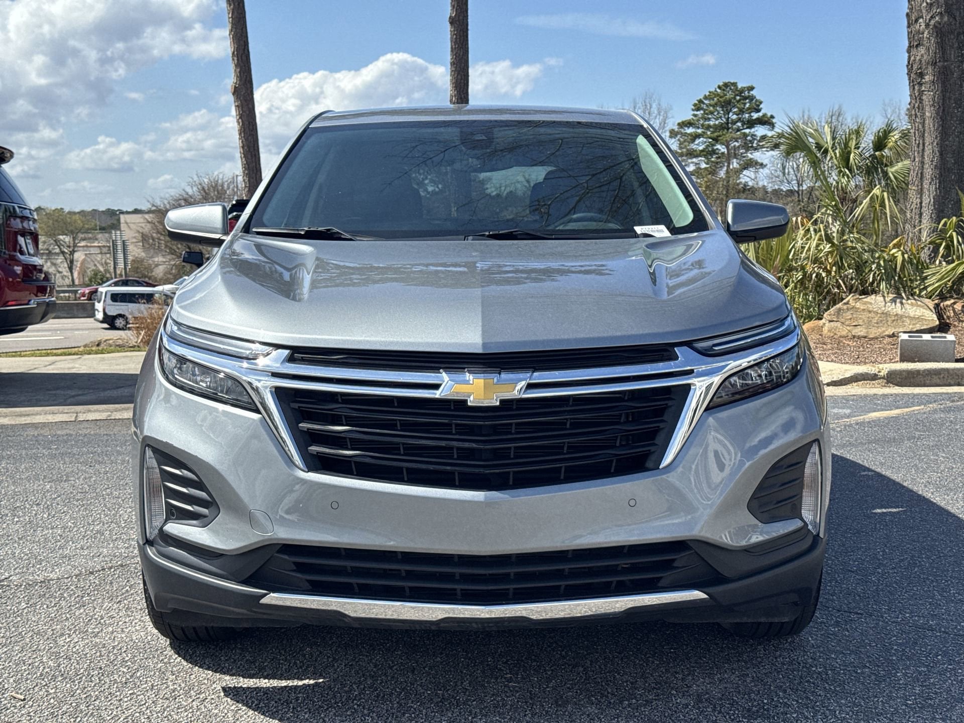 2024 Chevrolet Equinox LT photo 2