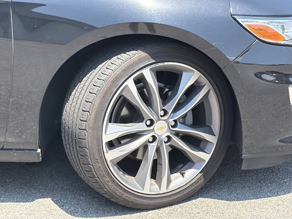 Used 2022 Chevrolet Malibu Premier Sedan