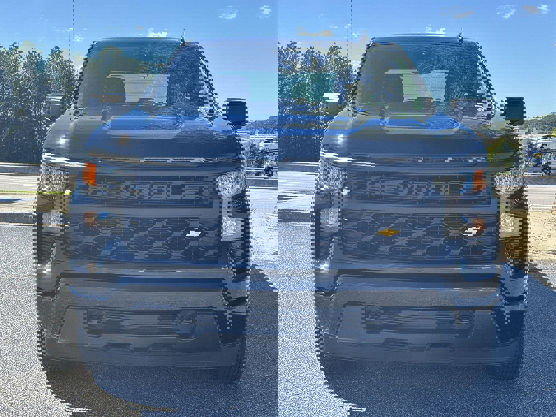 2025 Chevrolet Silverado 1500 Custom photo 2