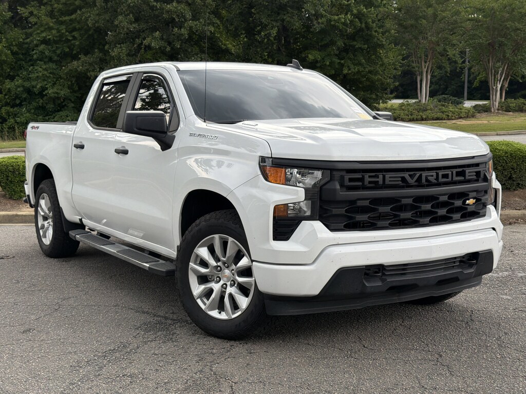 Used 2025 Chevrolet Silverado 1500 Custom Pickup
