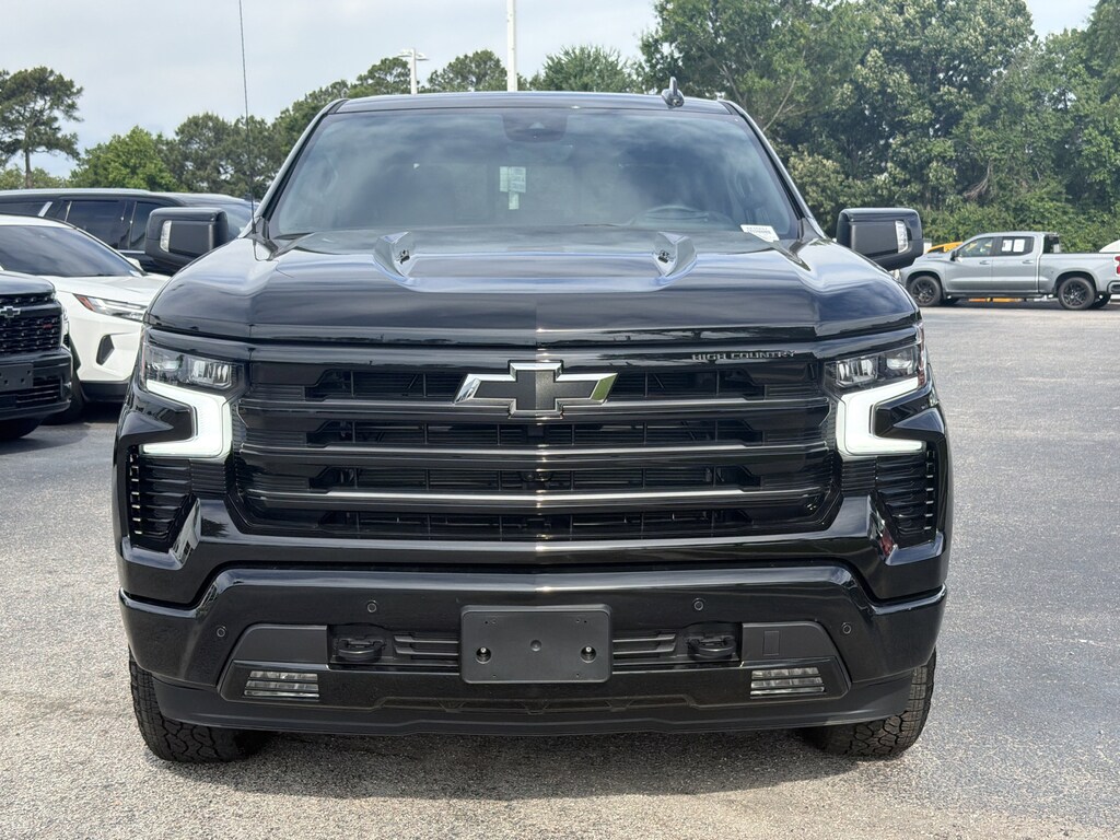 Used 2025 Chevrolet Silverado 1500 High Country Pickup
