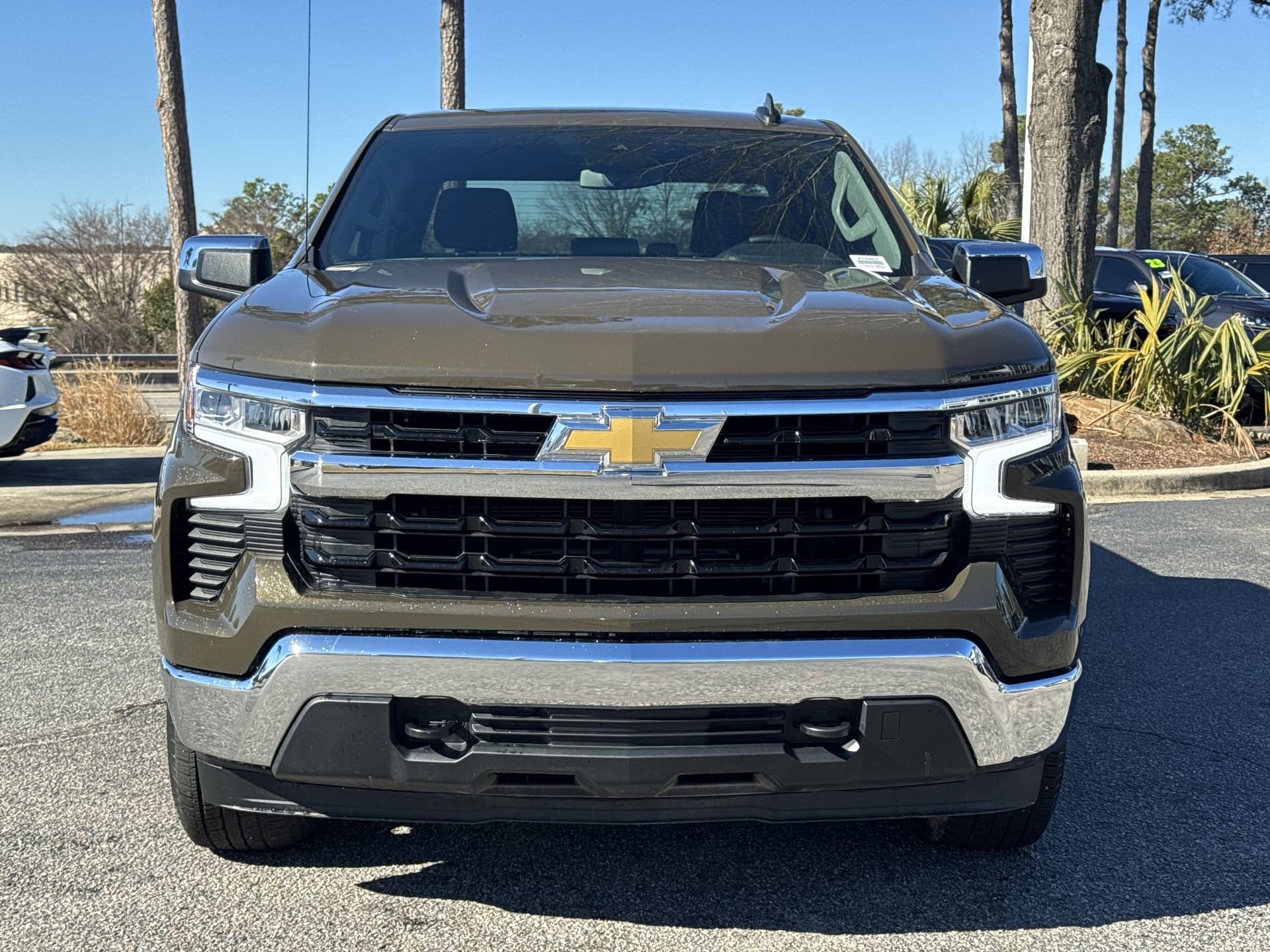 2024 Chevrolet Silverado 1500 LT photo 2