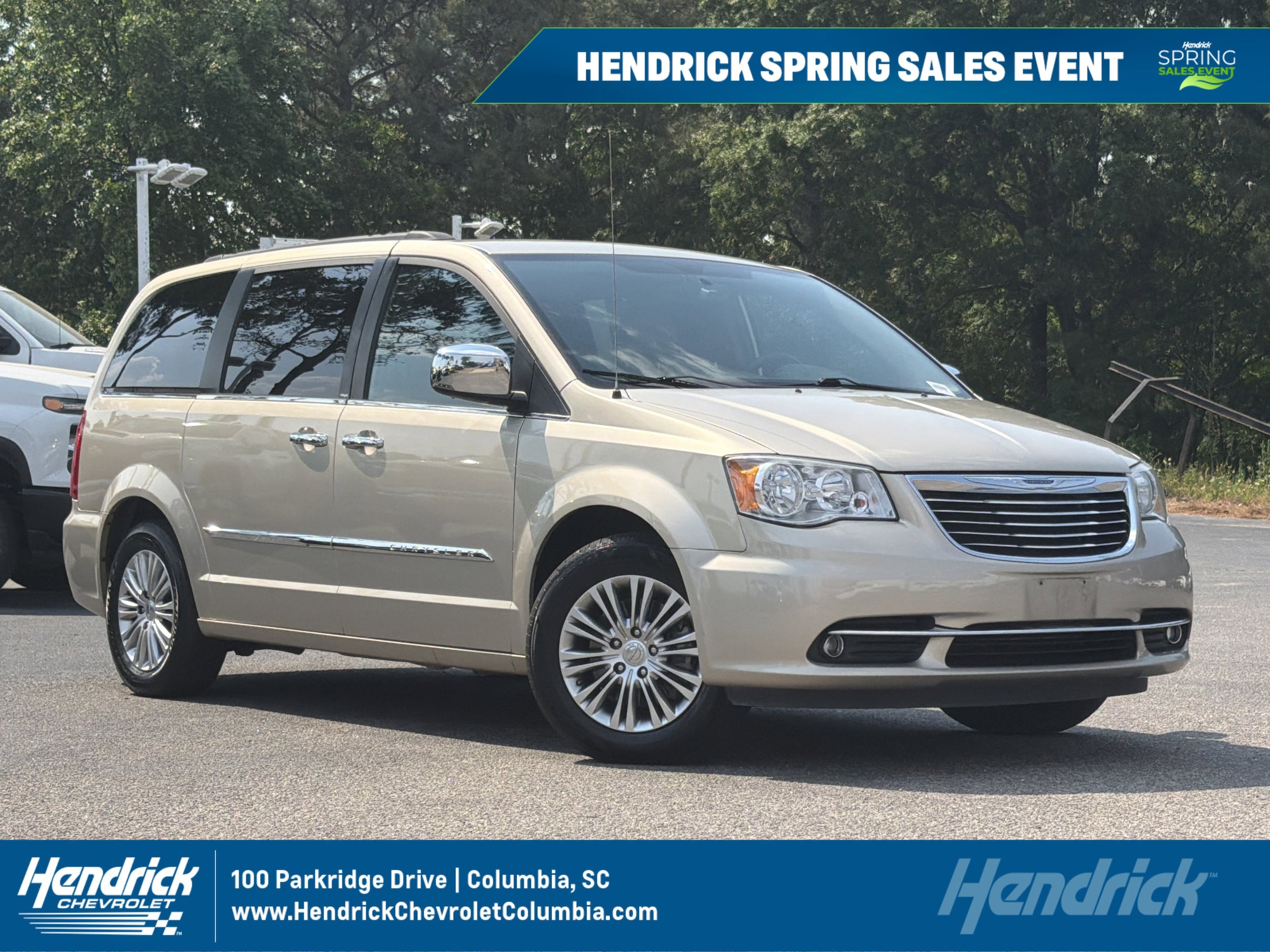 Chrysler Town & Country Touring-L