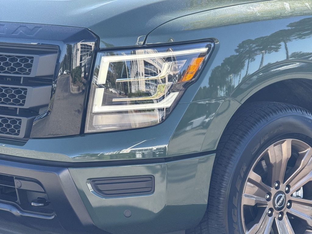 Used 2024 Nissan Titan SV Pickup