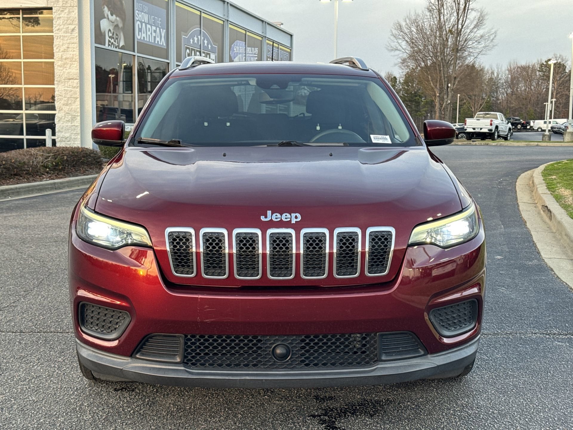 2021 Jeep Cherokee Latitude photo 2