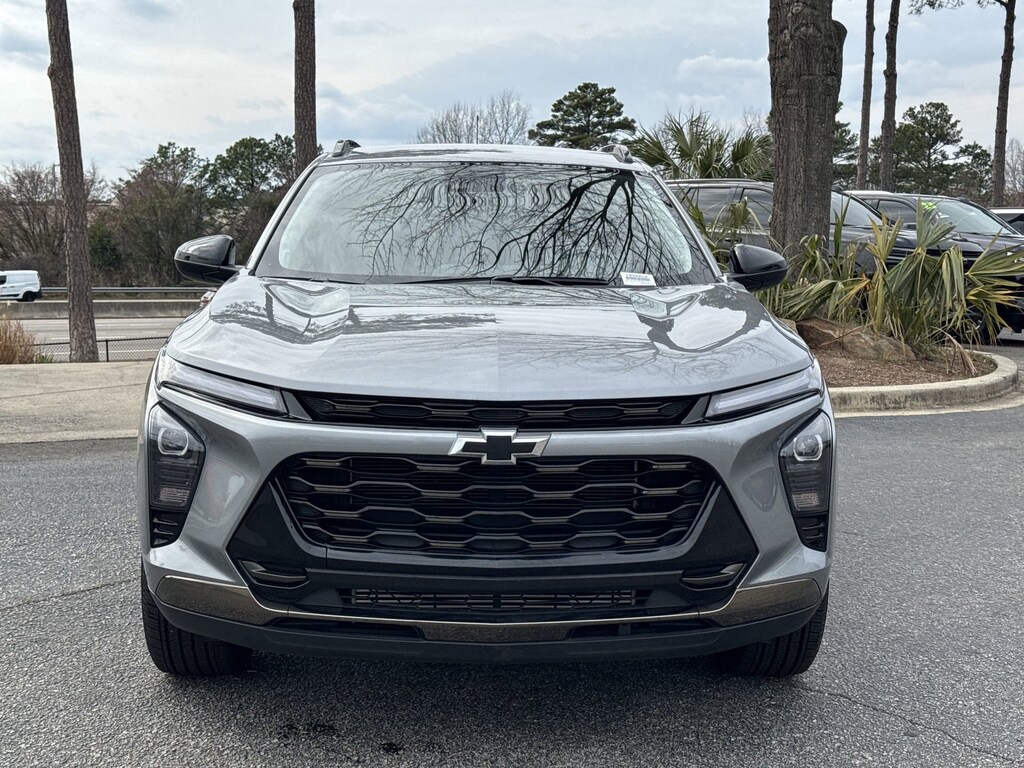 Used 2025 Chevrolet Trax ACTIV SUV